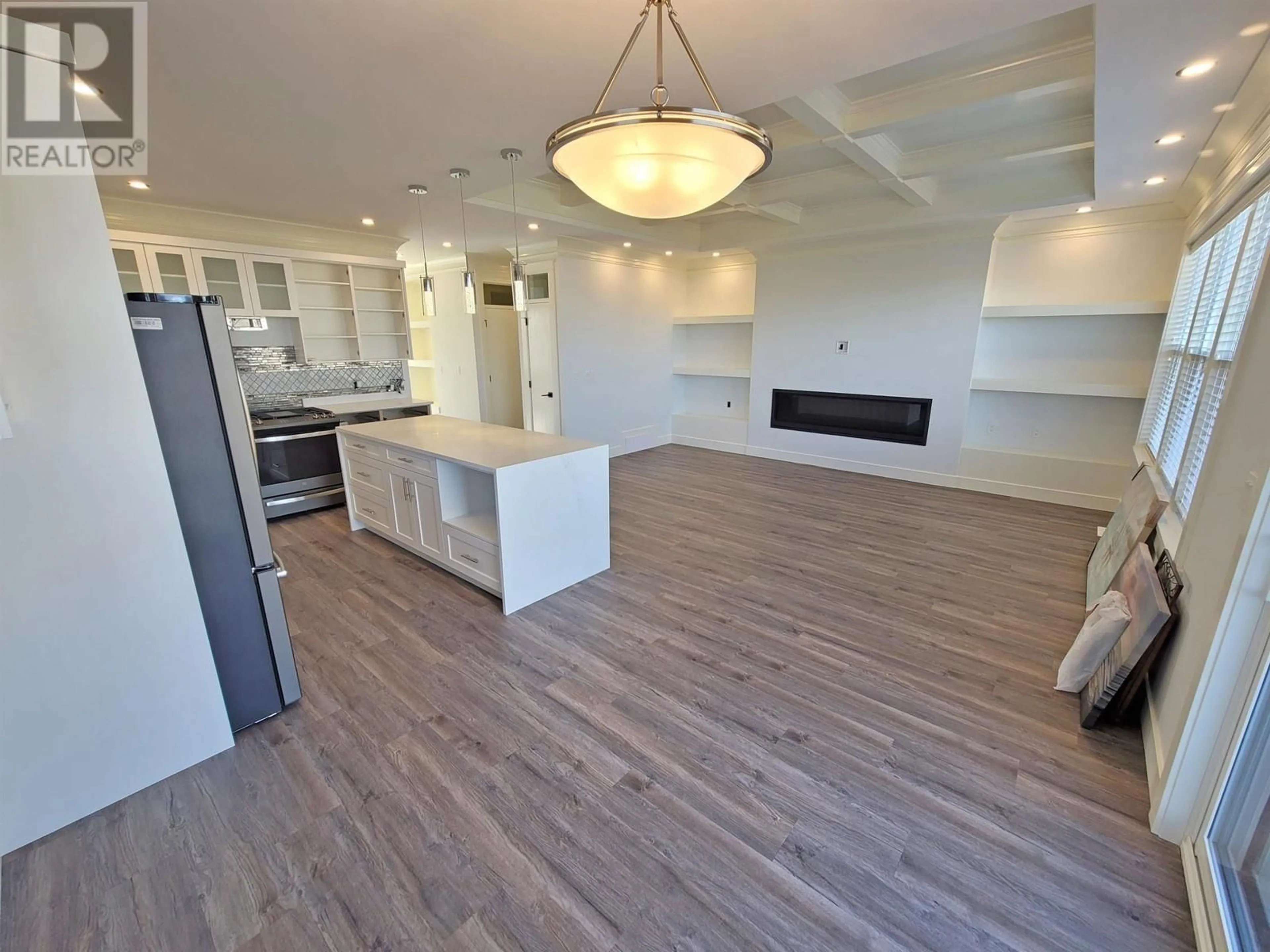 Open concept kitchen, unknown for 8823 112 AVENUE, Fort St. John British Columbia V1J0J1