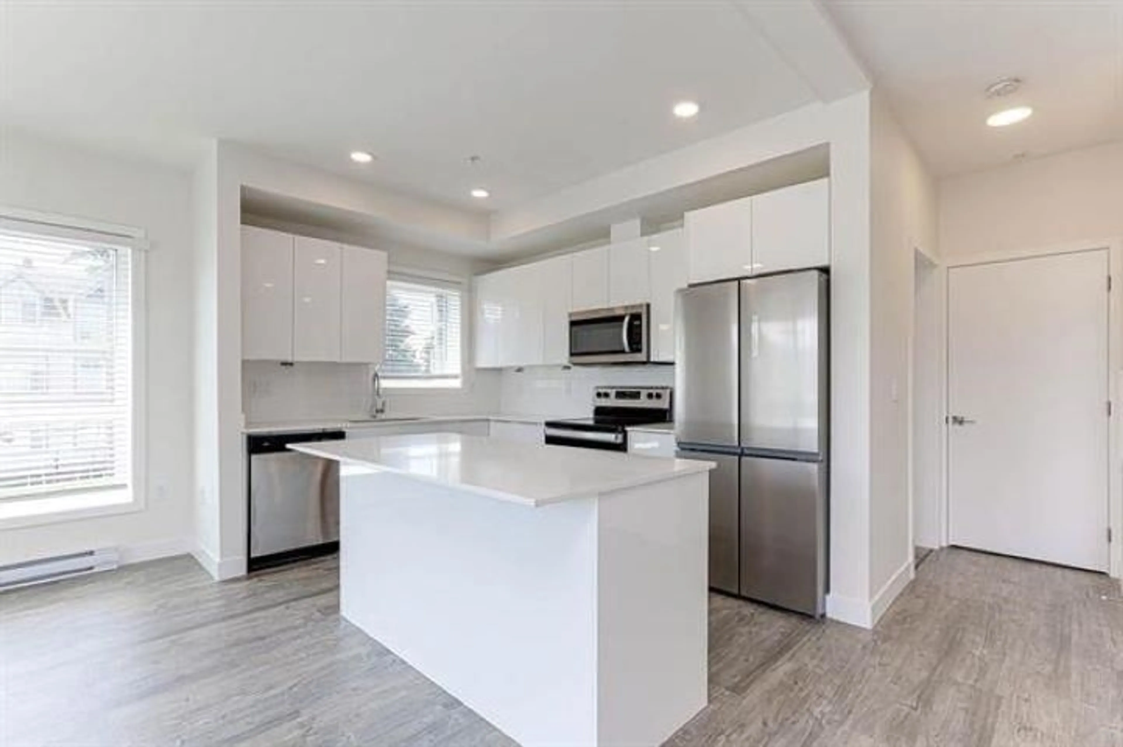 Open concept kitchen, unknown for 204 9450 ROBSON STREET, Chilliwack British Columbia V2P0L7