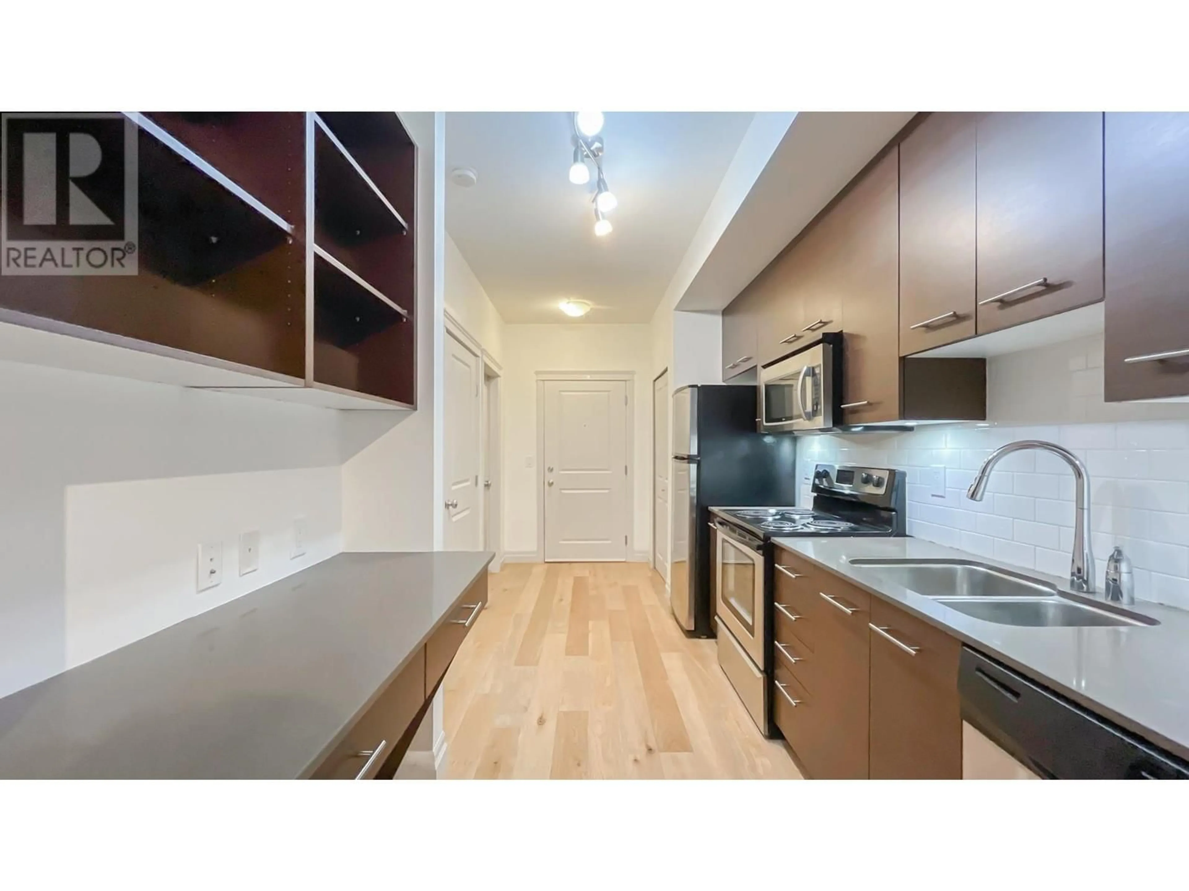 Standard kitchen, wood/laminate floor for 212 2343 ATKINS AVENUE, Port Coquitlam British Columbia V3C1Y7