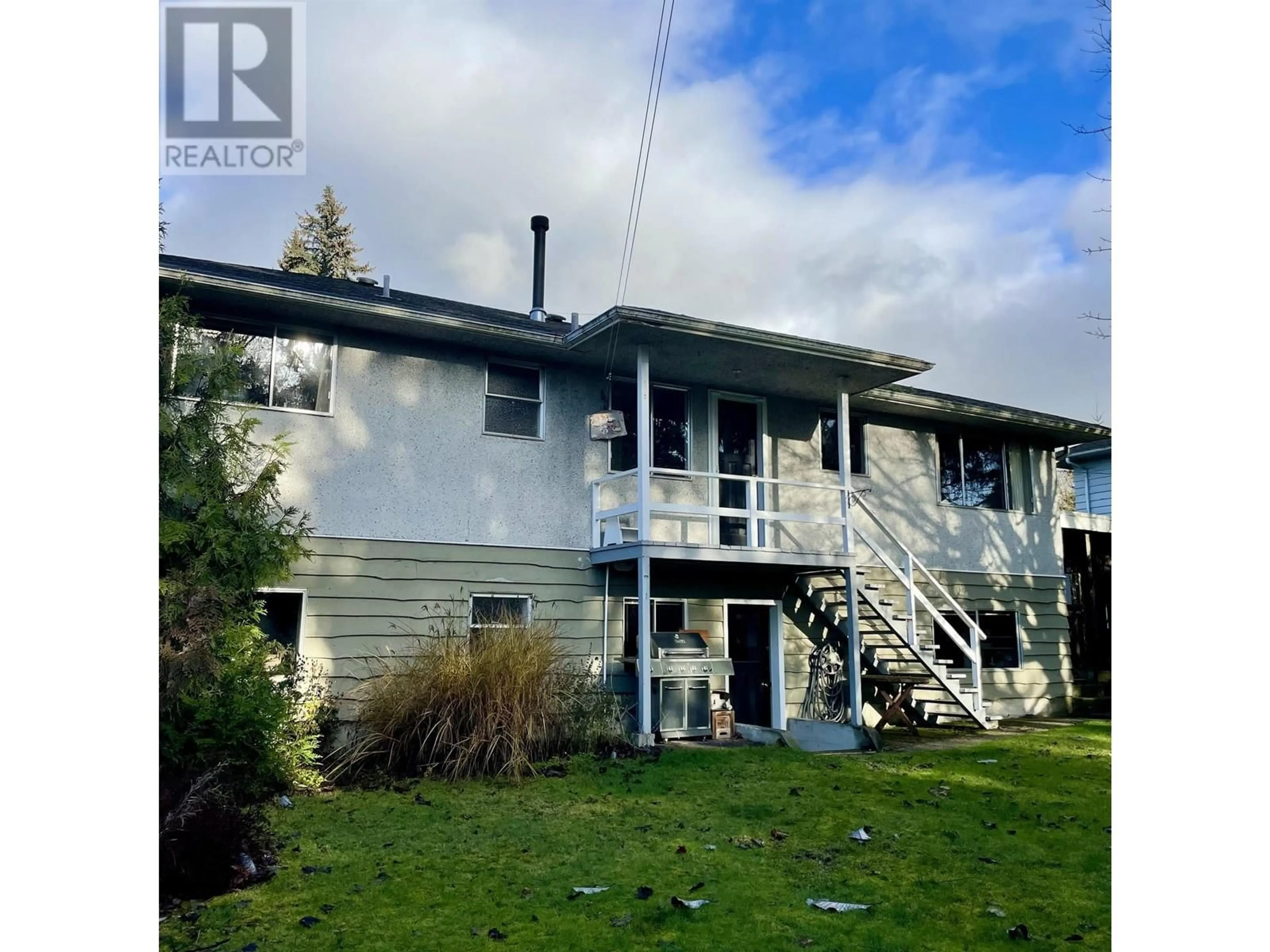 A pic from outside/outdoor area/front of a property/back of a property/a pic from drone, building for 7046 HILLVIEW STREET, Burnaby British Columbia V5A1Y3