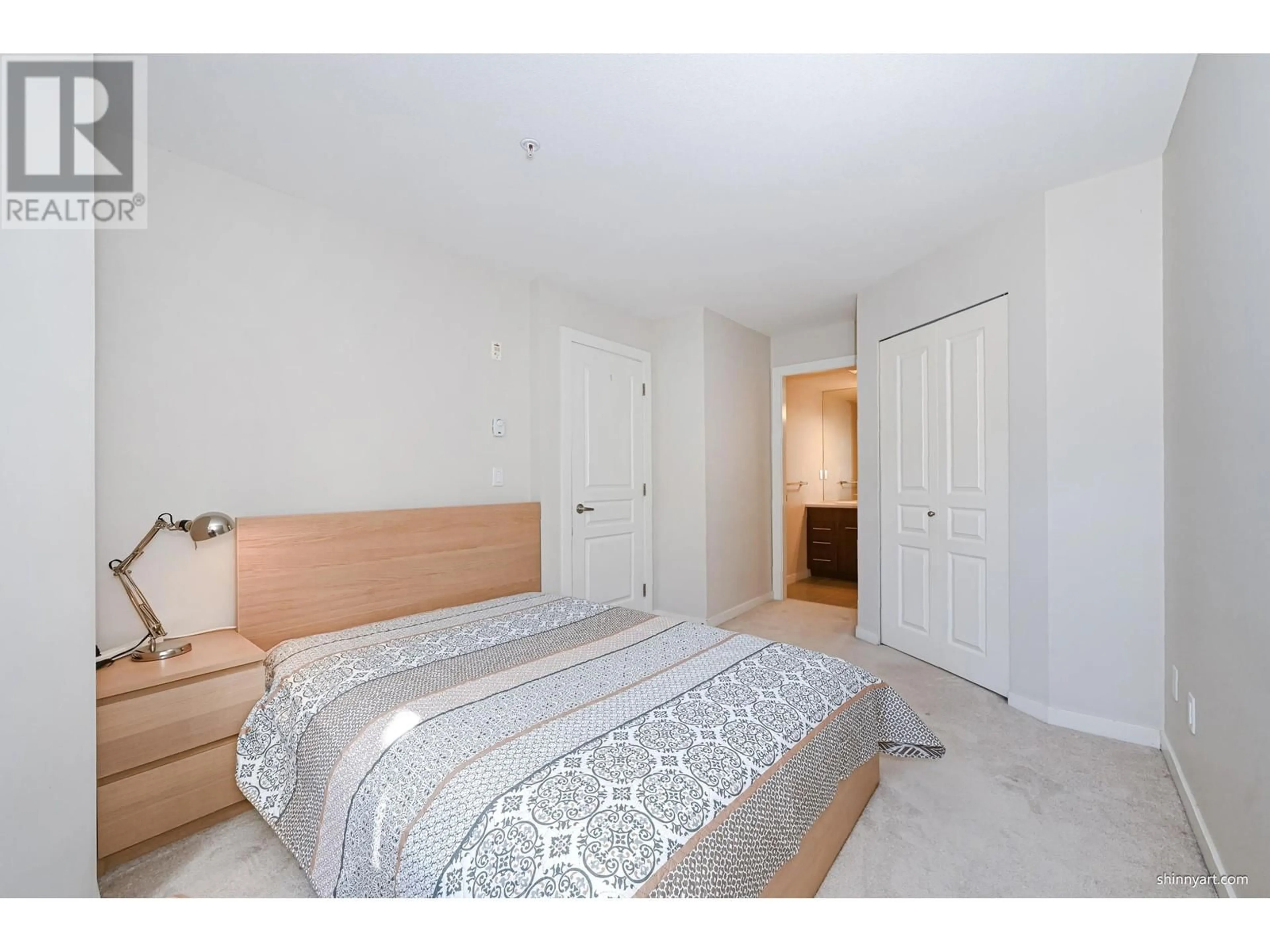 Bedroom with bed, unknown for 218 - 4833 BRENTWOOD DRIVE, Burnaby British Columbia V5C0C3
