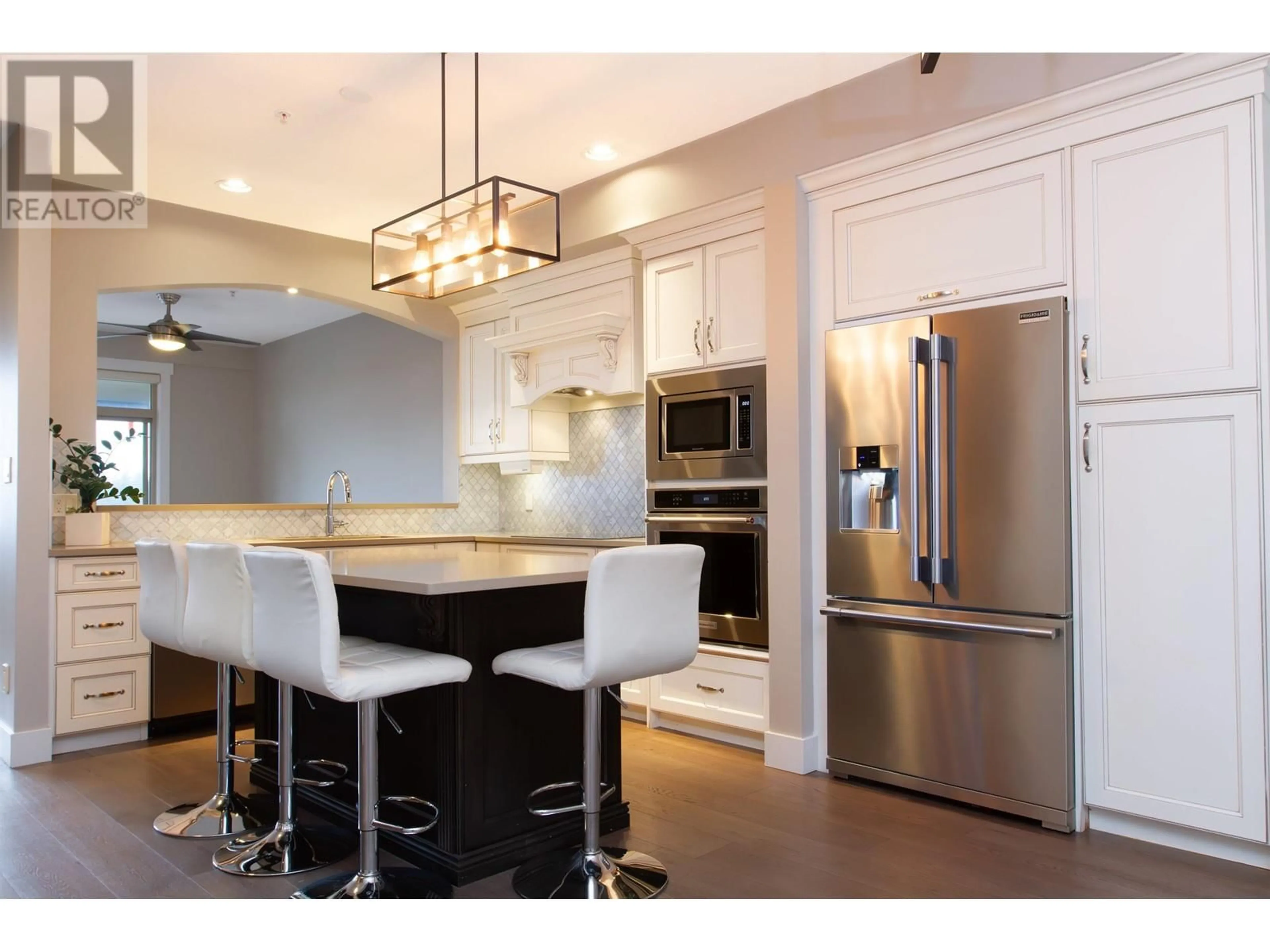 Open concept kitchen, unknown for 6 1026 GLACIER VIEW DRIVE, Squamish British Columbia V8B0G1