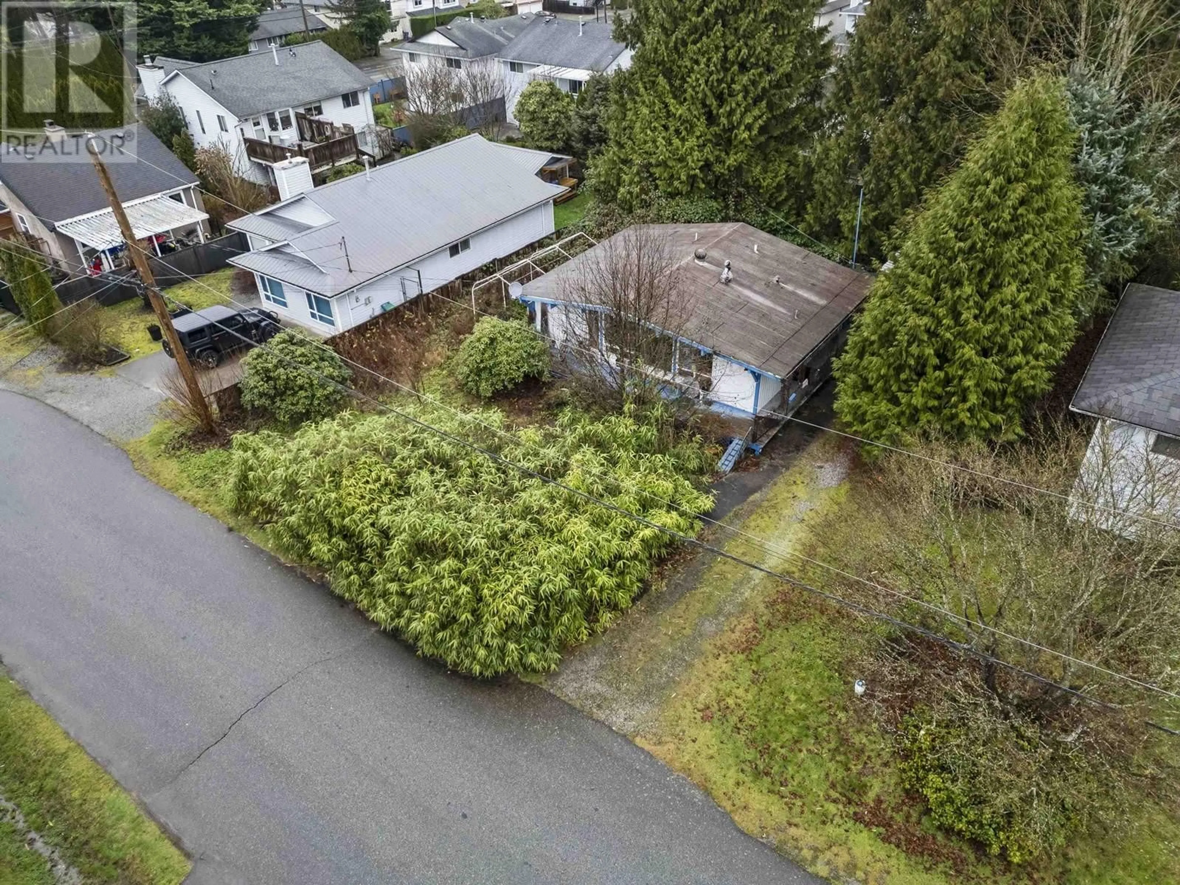 A pic from outside/outdoor area/front of a property/back of a property/a pic from drone, street for 22421 STRENG AVENUE, Maple Ridge British Columbia V2X4M4