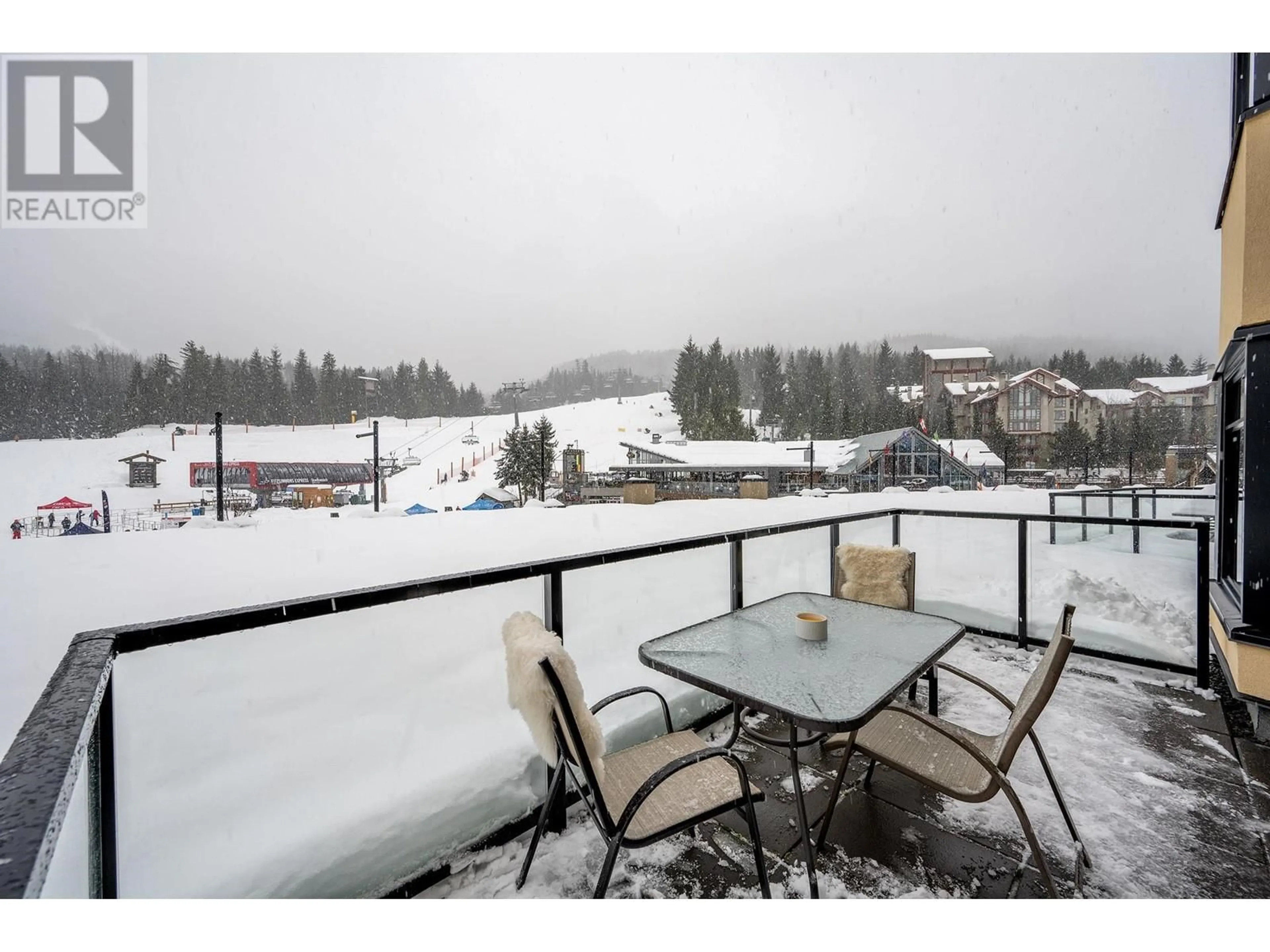 Patio, mountain view for 202 4280 MOUNTAIN SQUARE, Whistler British Columbia V8E1B9