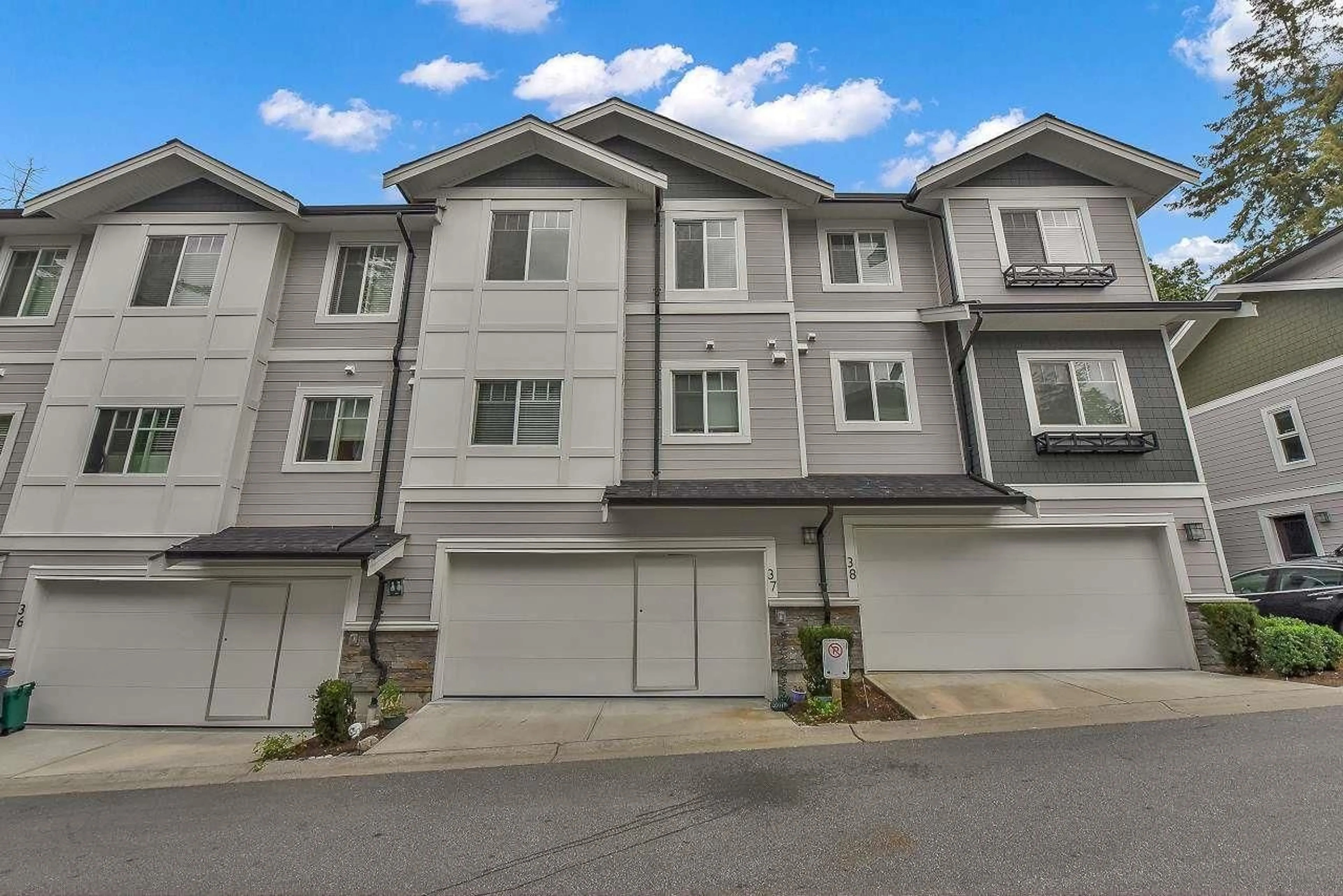 Unknown for 37 6188 141 STREET, Surrey British Columbia V3X0J7