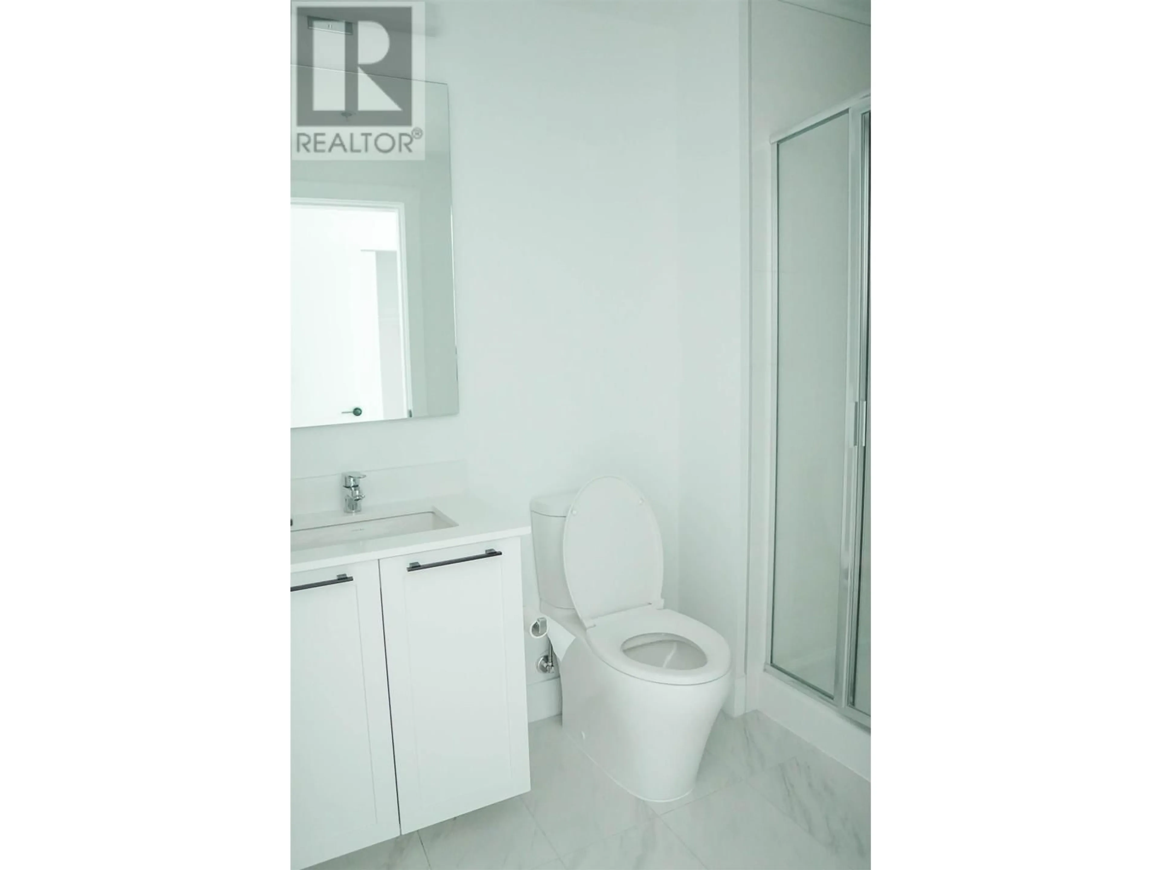 Standard bathroom, unknown for 1108 8750 UNIVERSITY CRESCENT, Burnaby British Columbia V5A0G9