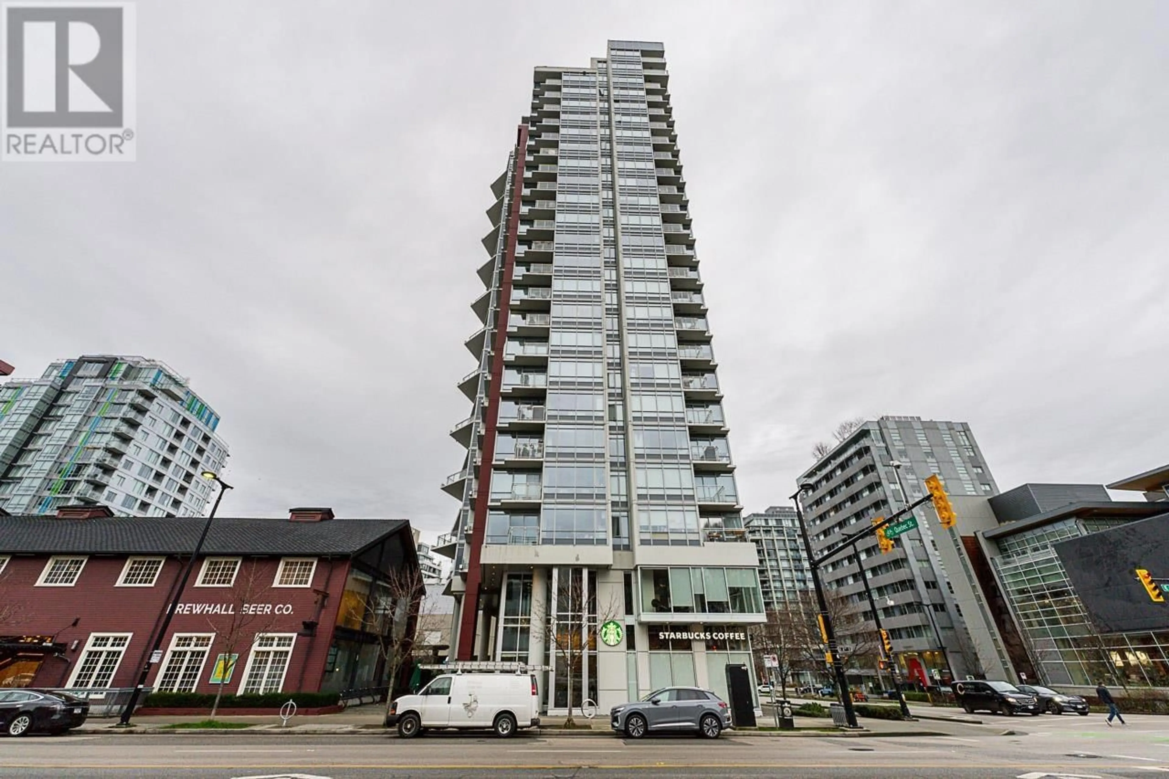 Indoor foyer for 809 1775 QUEBEC STREET, Vancouver British Columbia V5T0E3