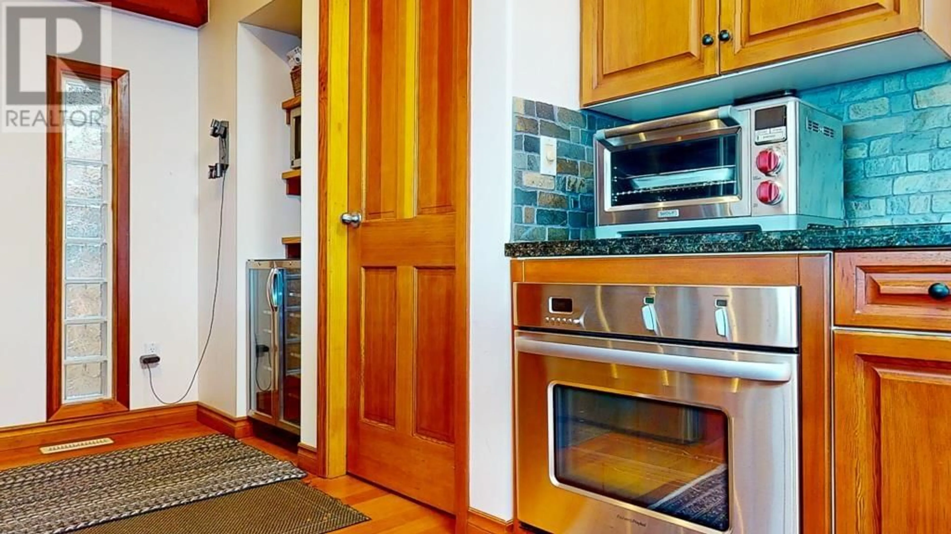 Standard kitchen, unknown for 9217 TRUMAN ROAD, Halfmoon Bay British Columbia V0N1Y2