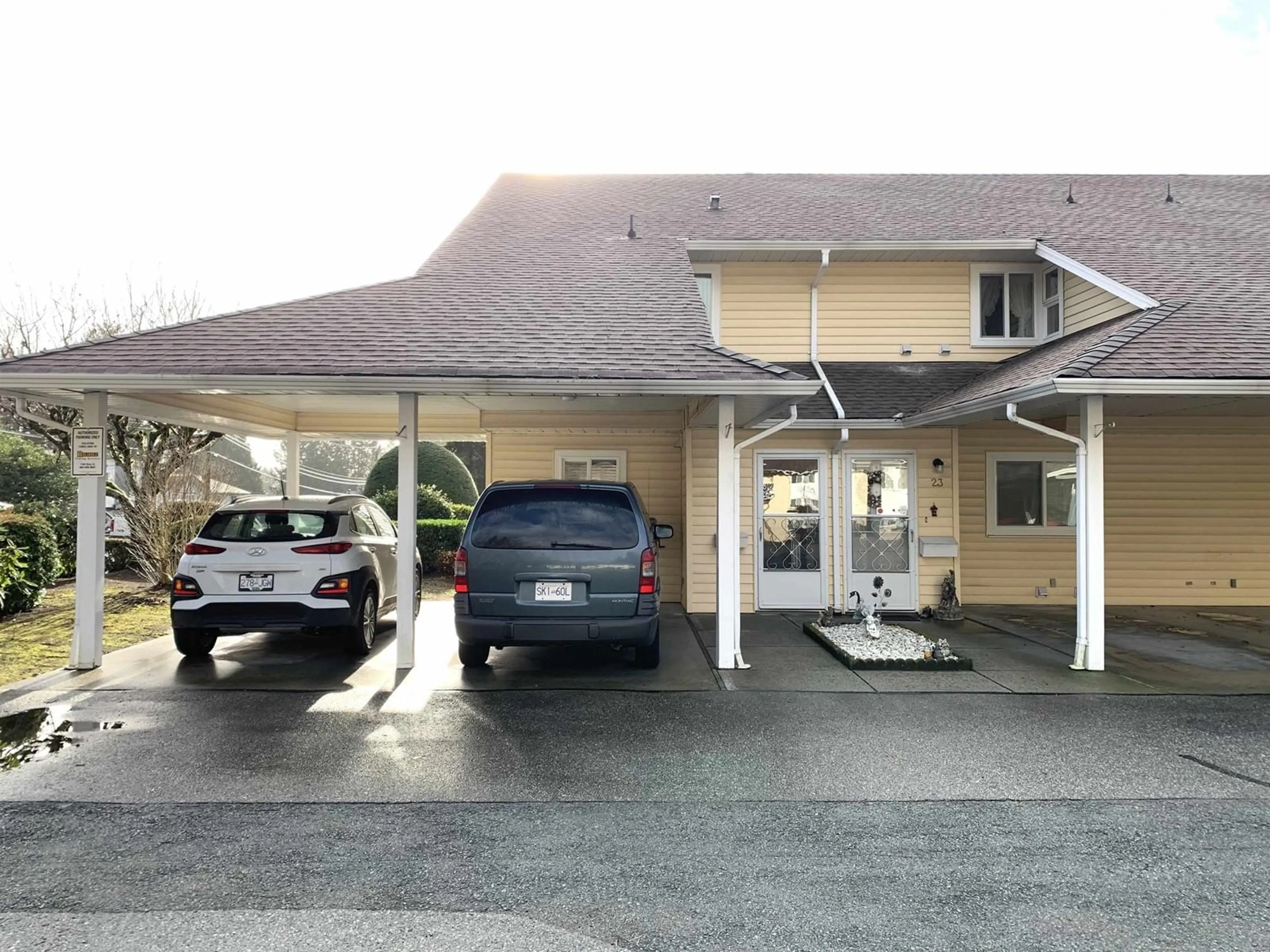 Indoor garage for 24 - 7525 MARTIN, Mission British Columbia V2V6N2