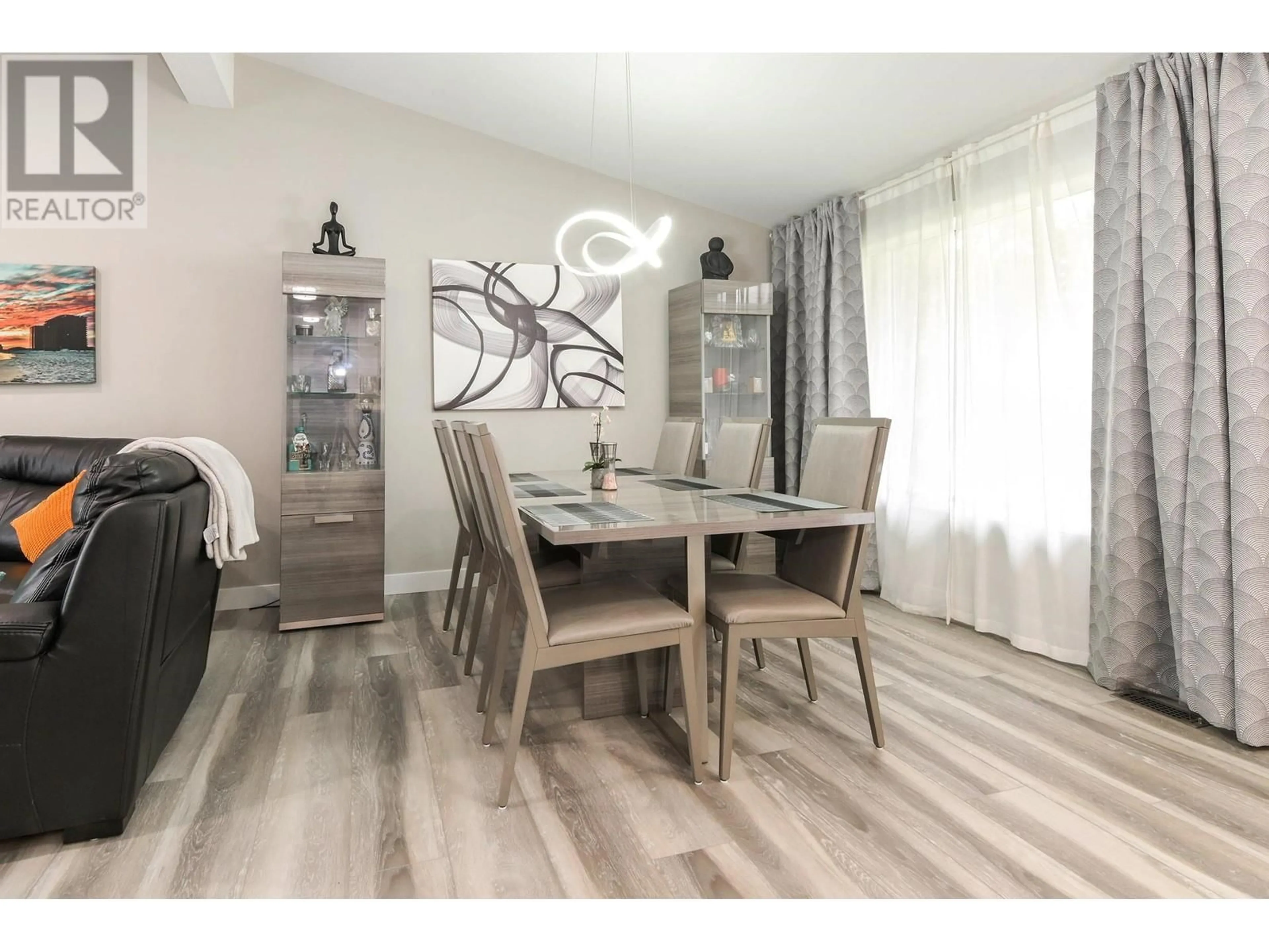 Dining room, wood/laminate floor for 12146 DOVER STREET, Maple Ridge British Columbia V2X7X8