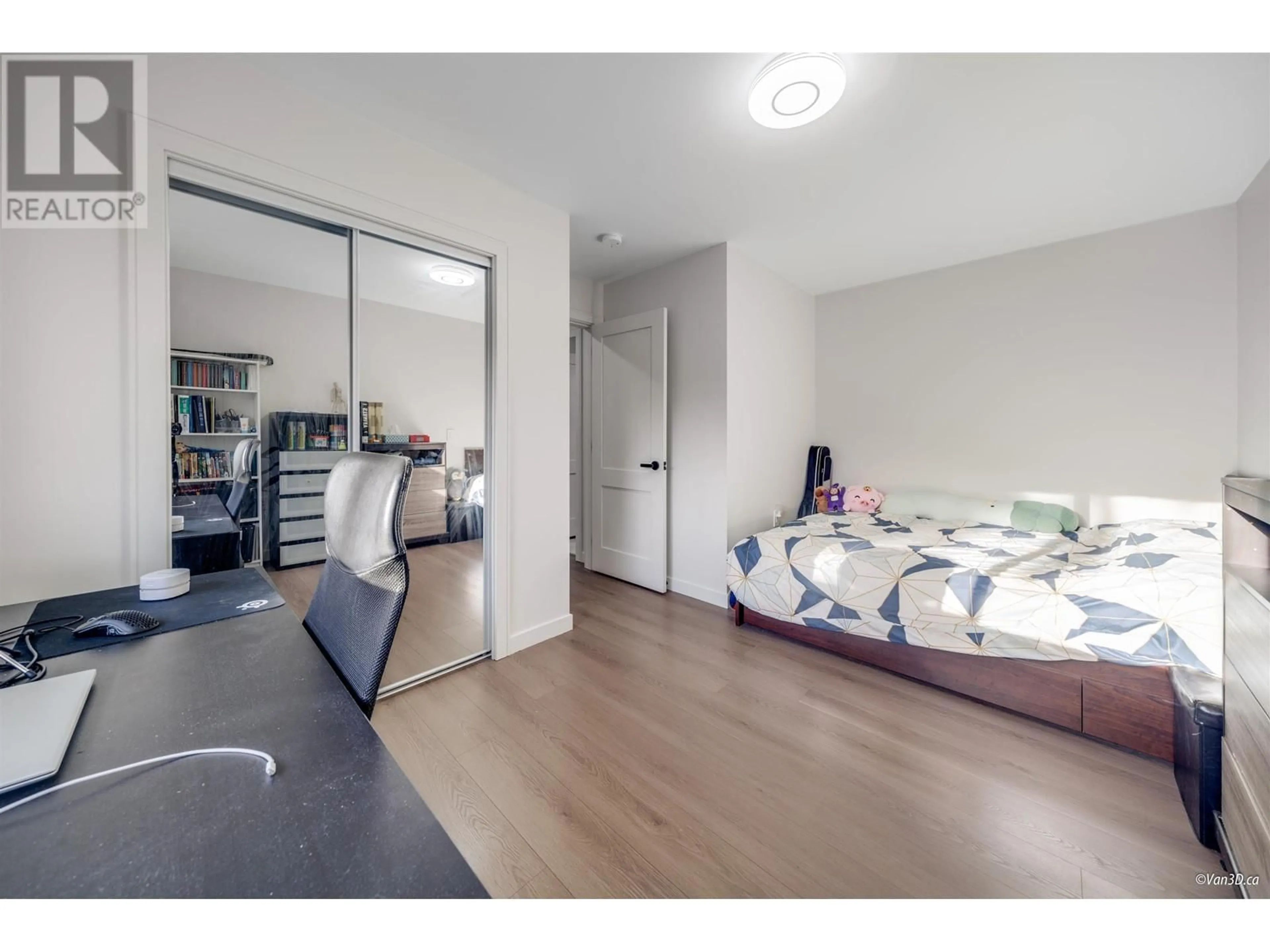 A pic of a room for 7843 WEDGEWOOD STREET, Burnaby British Columbia V5E2E5