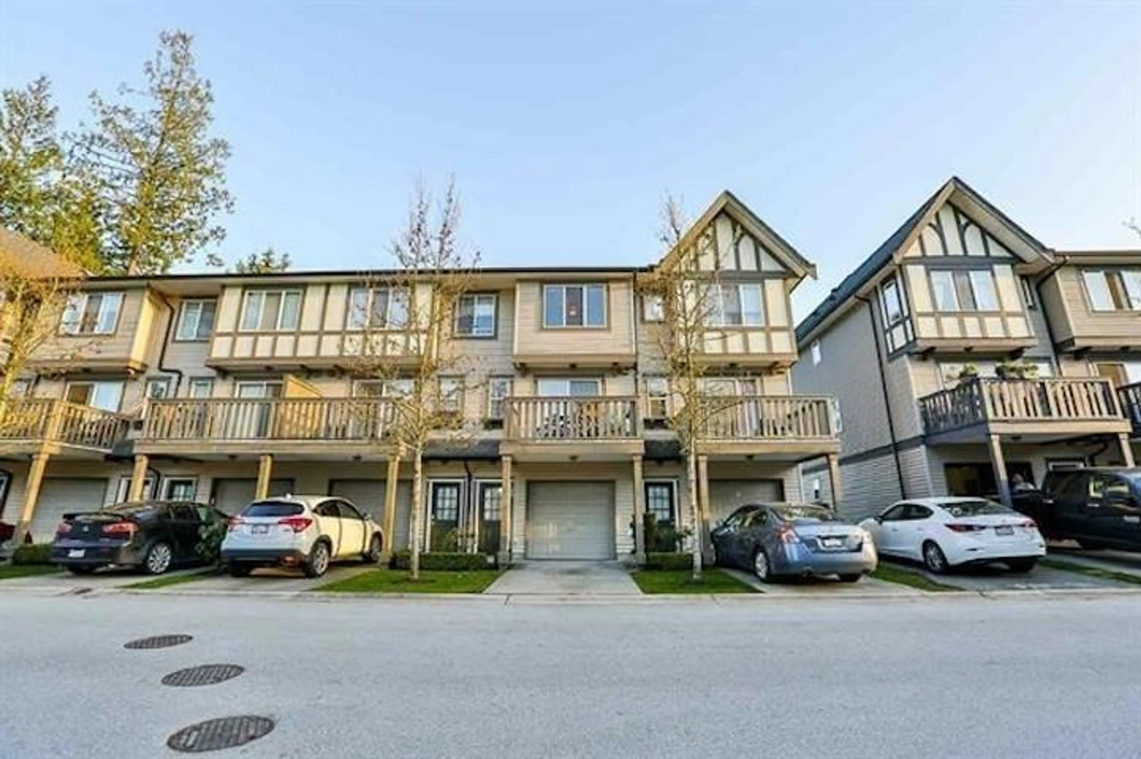 Unknown for 25 20875 80 AVENUE, Langley British Columbia V2Y0B2