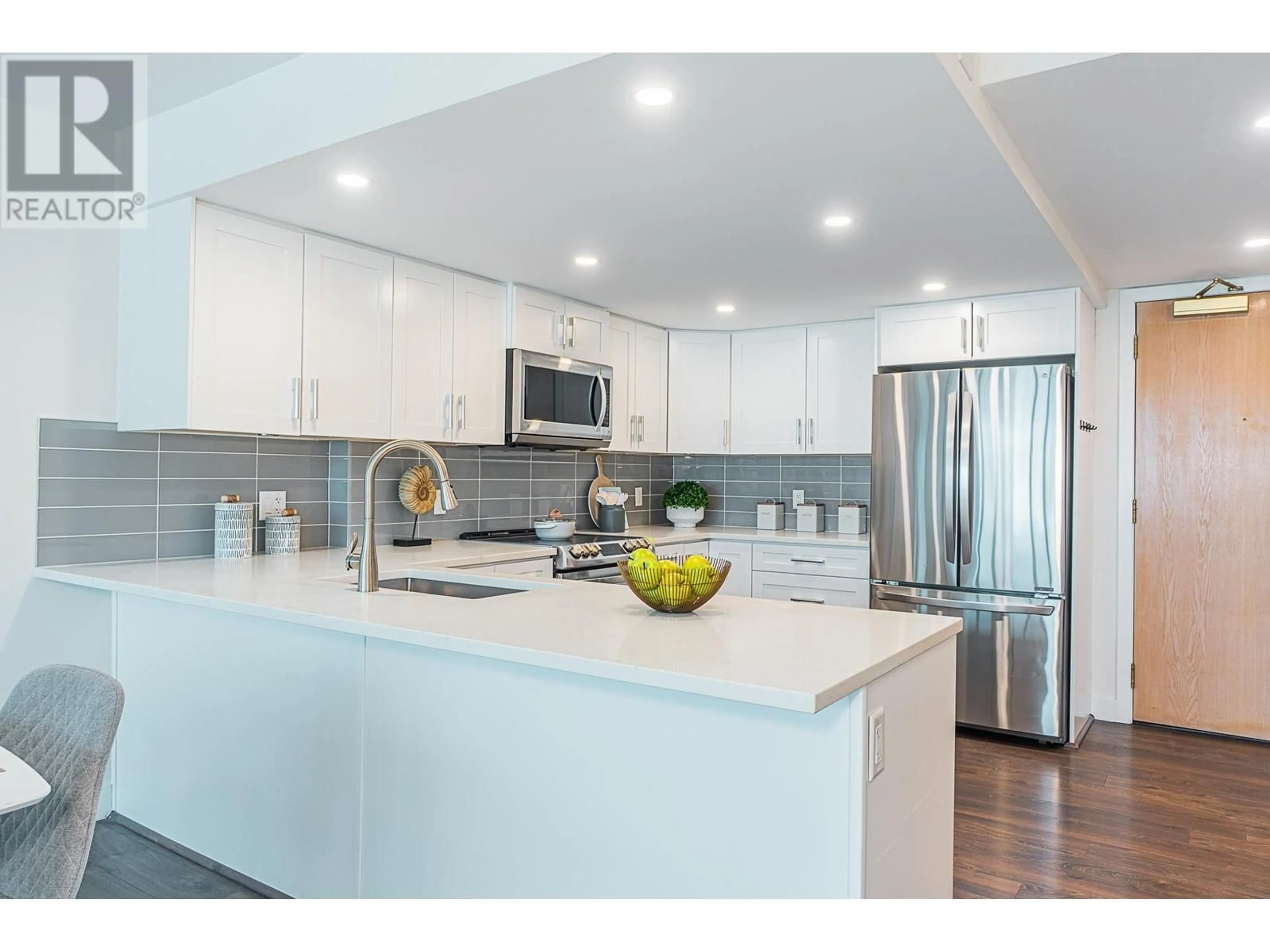 Open concept kitchen, unknown for 2405 888 HAMILTON STREET, Vancouver British Columbia V6B5W4