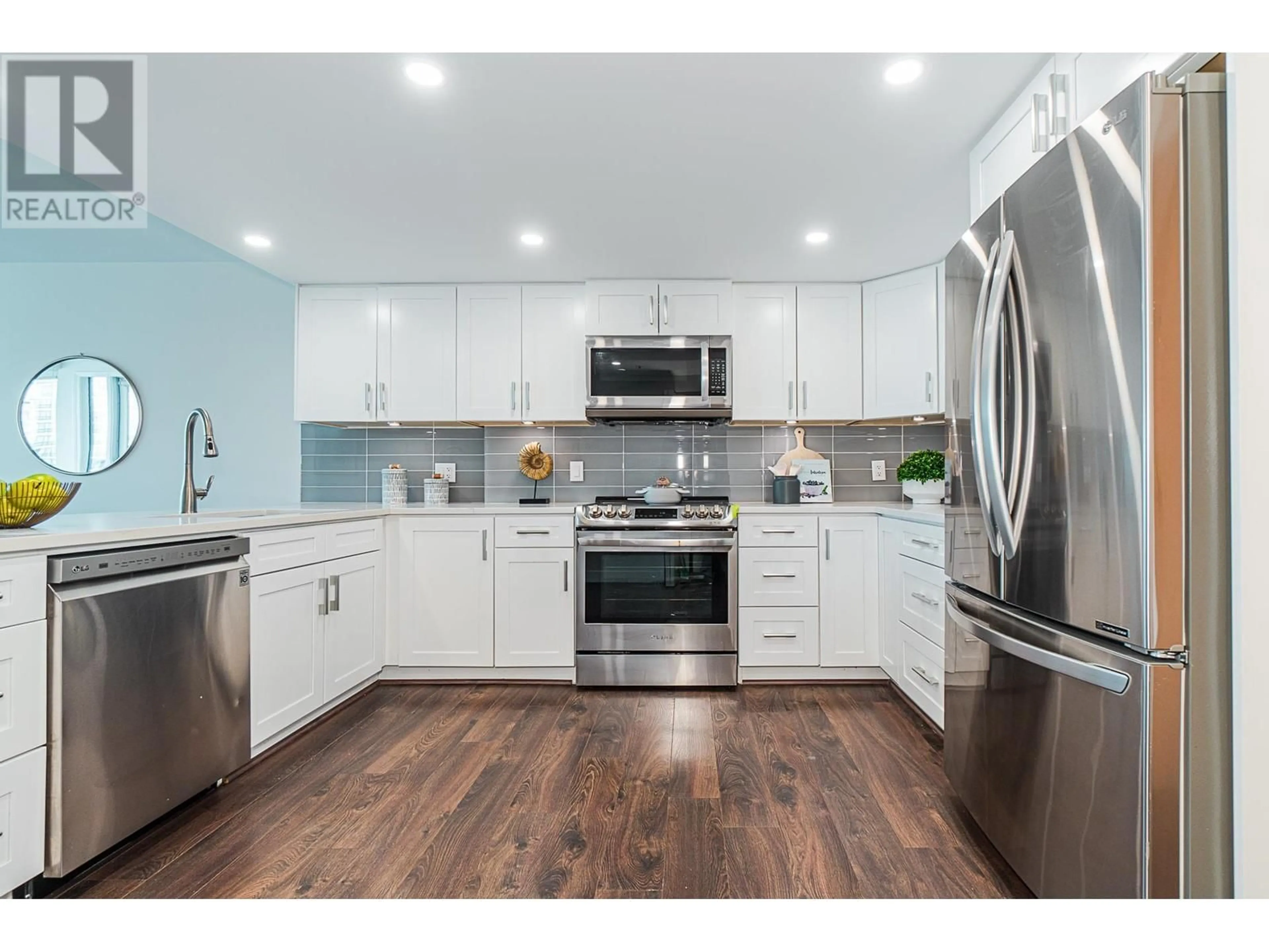 Open concept kitchen, unknown for 2405 888 HAMILTON STREET, Vancouver British Columbia V6B5W4