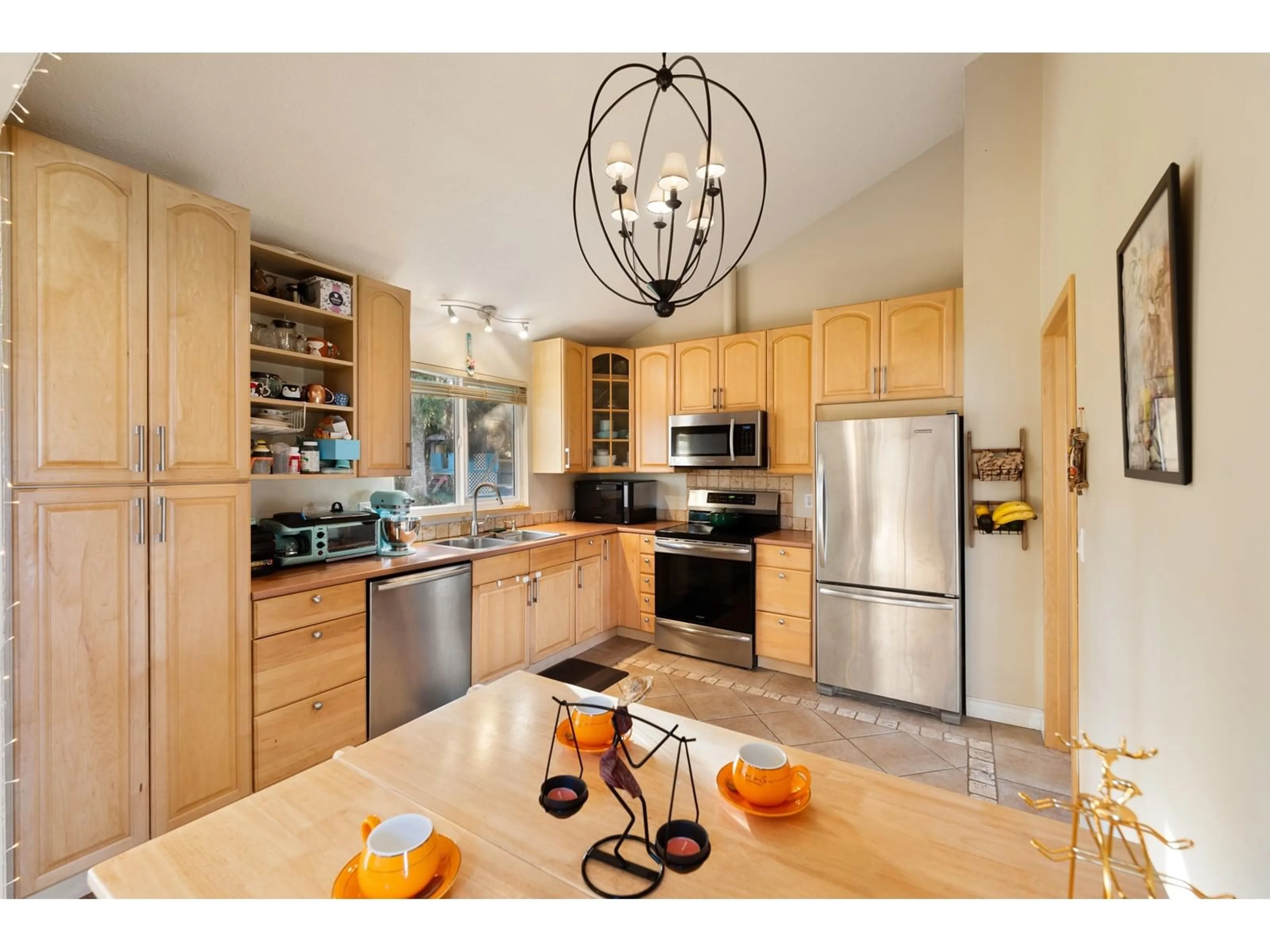 Open concept kitchen, unknown for 11016 WESTRIDGE PLACE, Delta British Columbia V4E2N5