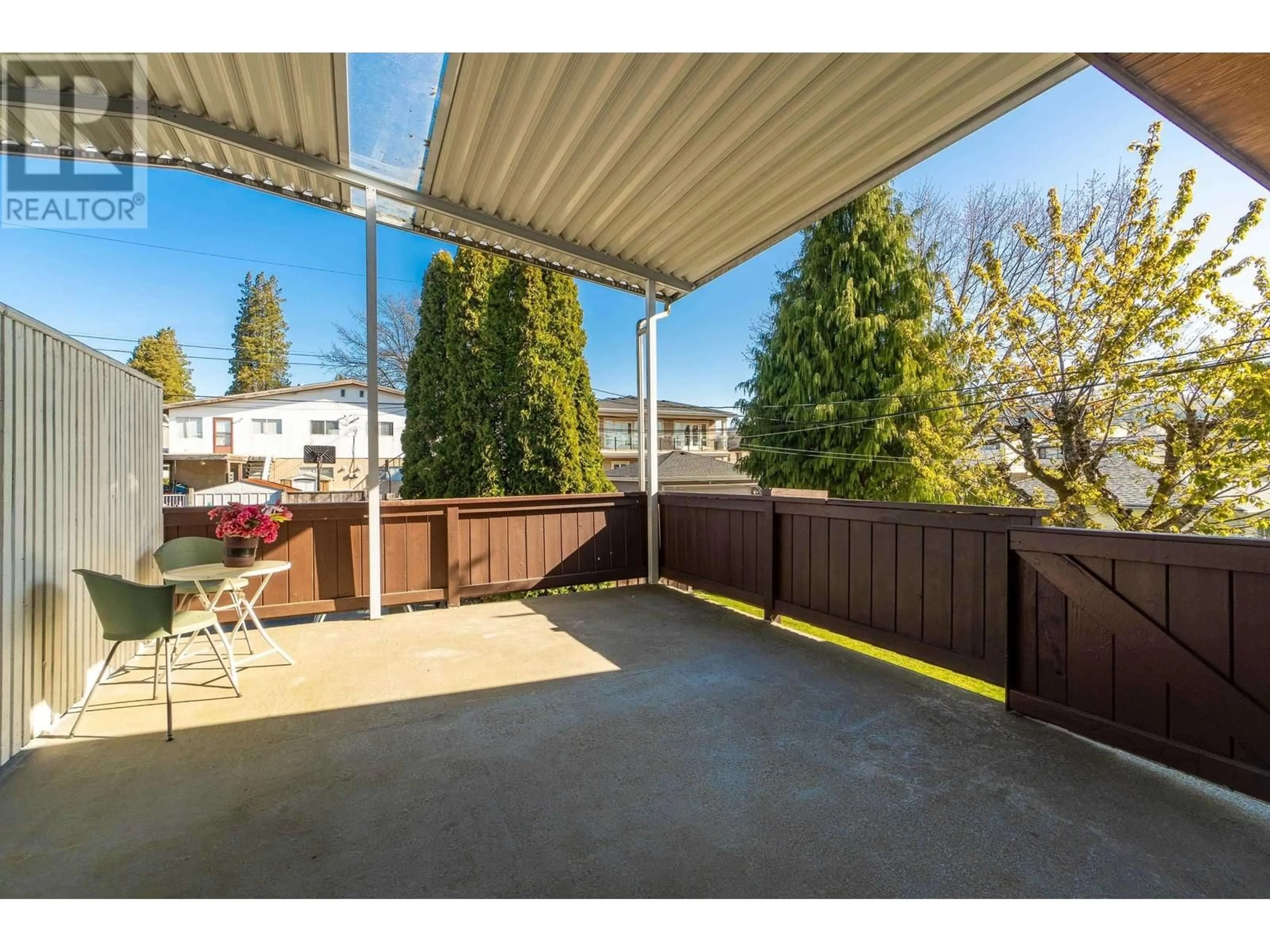 Patio, mountain view for 6675- 6677 LOCHDALE STREET, Burnaby British Columbia V5B2M7