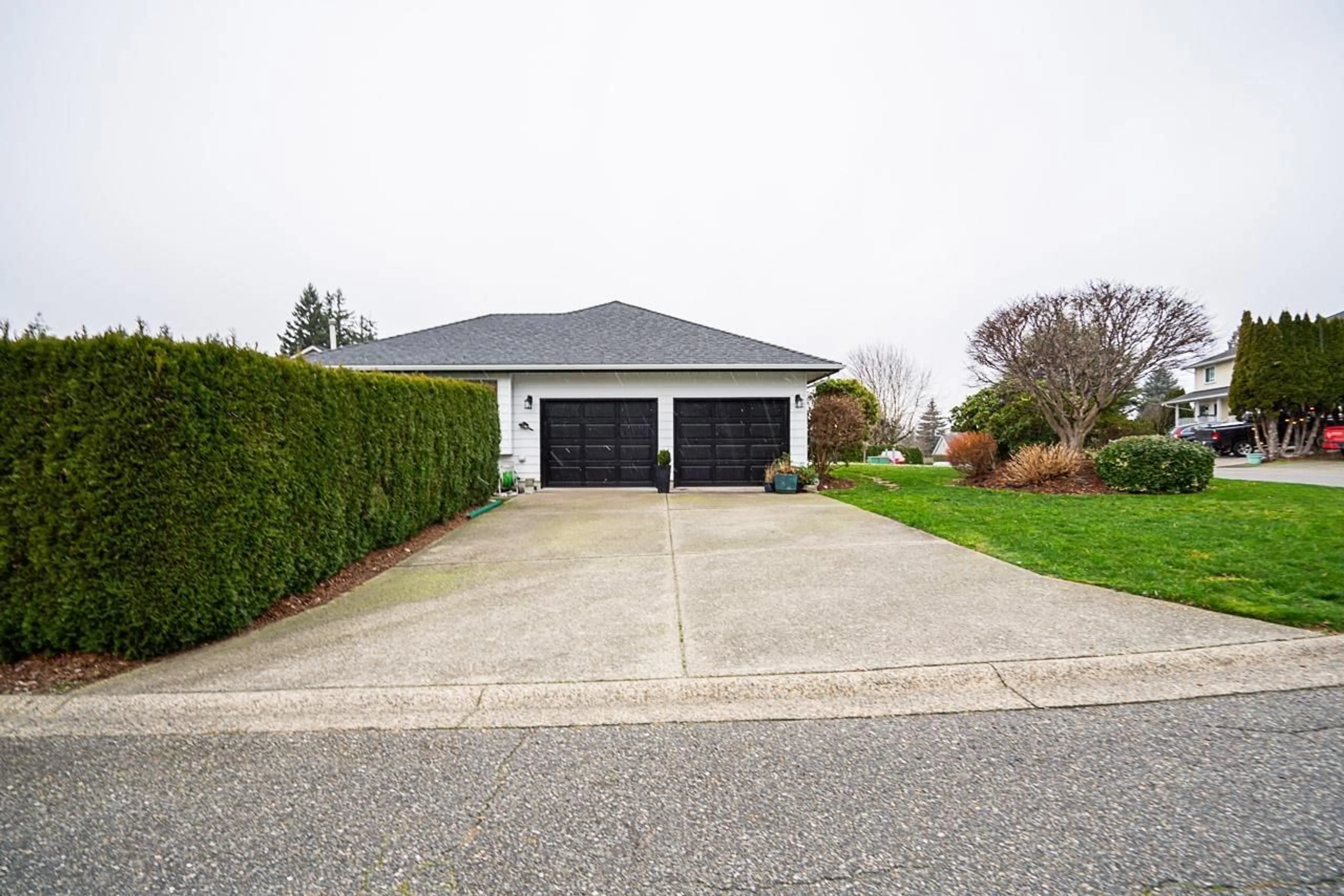 Indoor garage for 34866 EVERSON PLACE, Abbotsford British Columbia V2S7R6