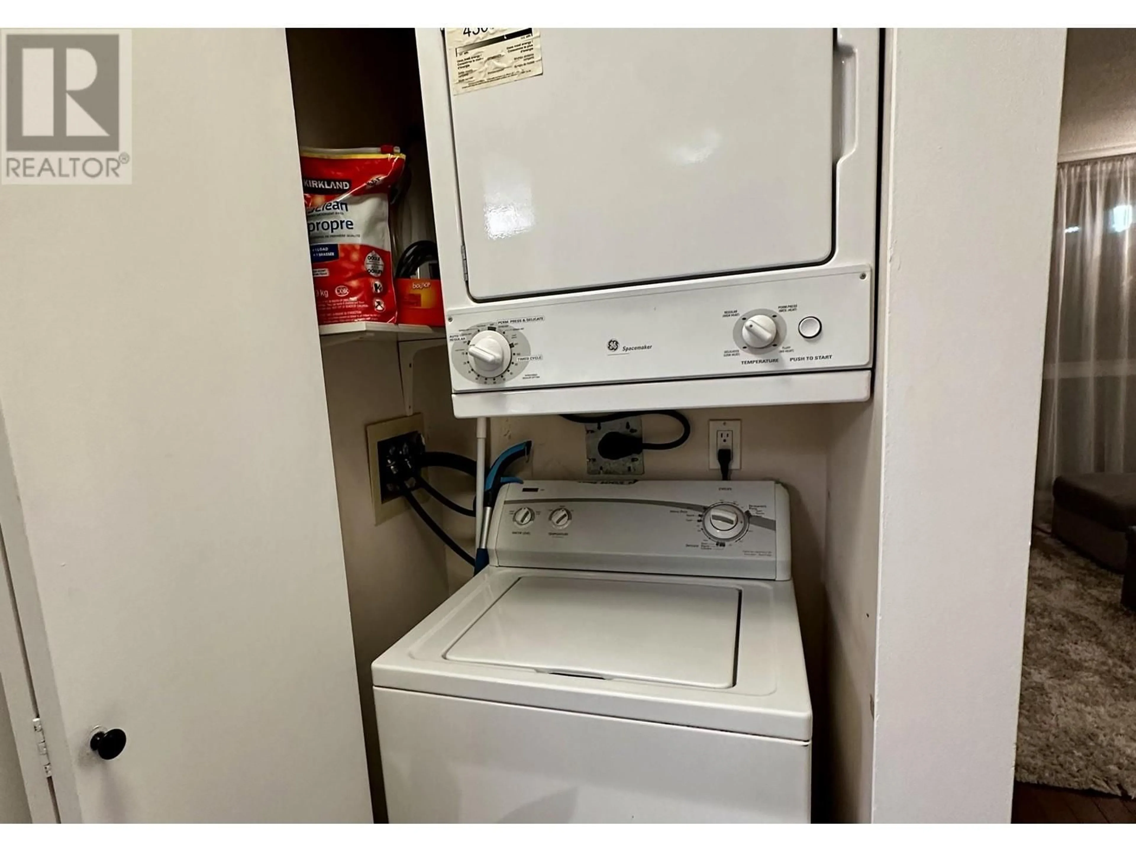 Laundry room for 707 1238 MELVILLE STREET, Vancouver British Columbia V6E4N2