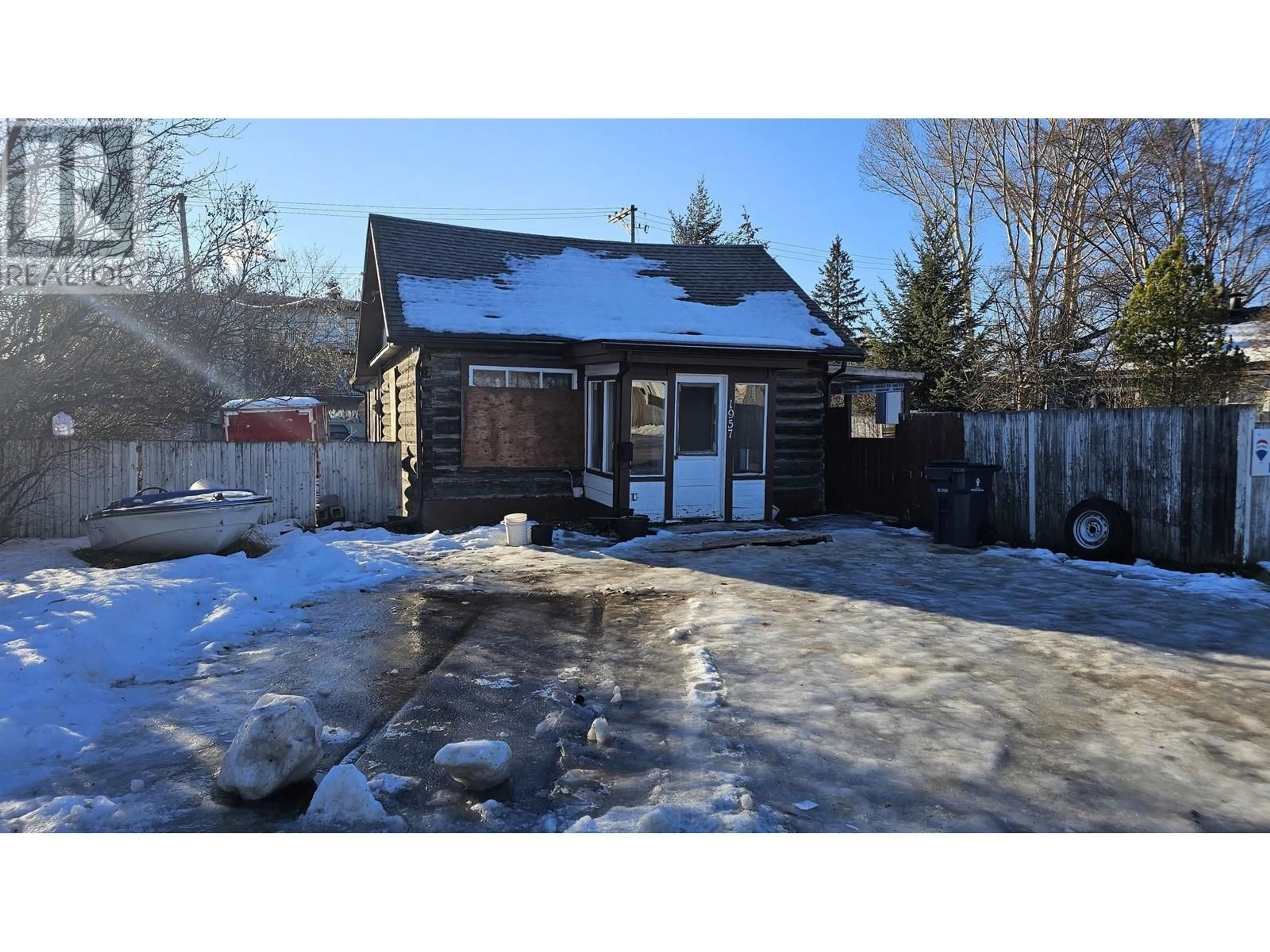 Shed for 1957 ROSS CRESCENT, Prince George British Columbia V2M1Y6