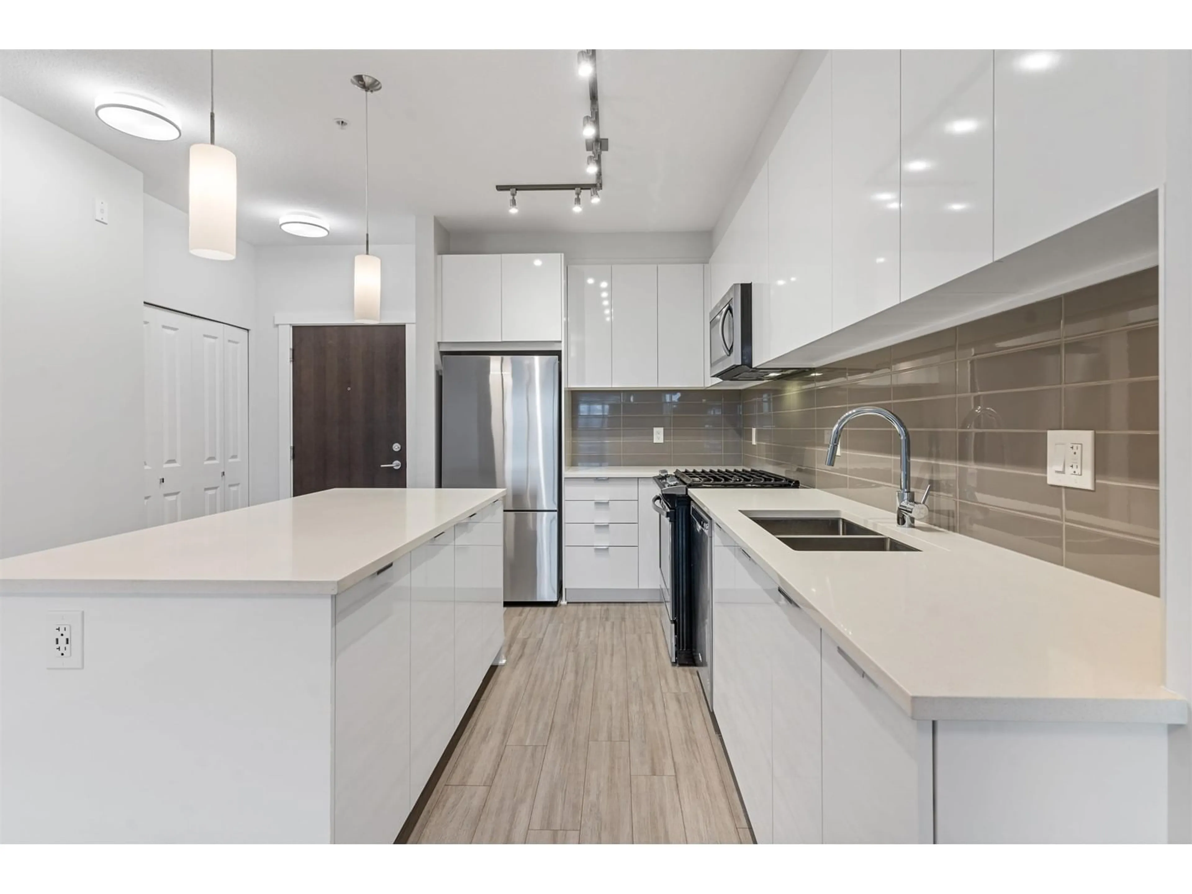 Open concept kitchen, unknown for C415 8150 207 STREET, Langley British Columbia V2Y4J4