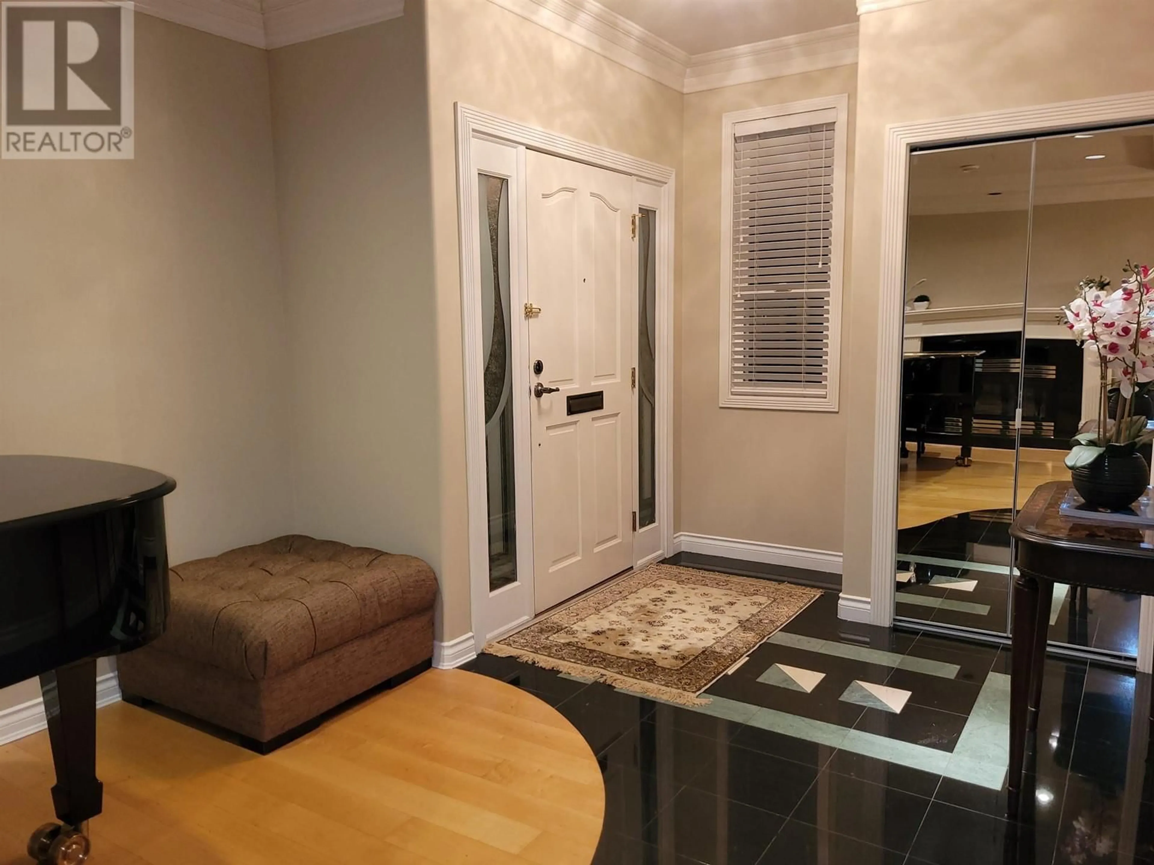 Indoor entryway for 2716 W 42ND AVENUE, Vancouver British Columbia V6N3G5