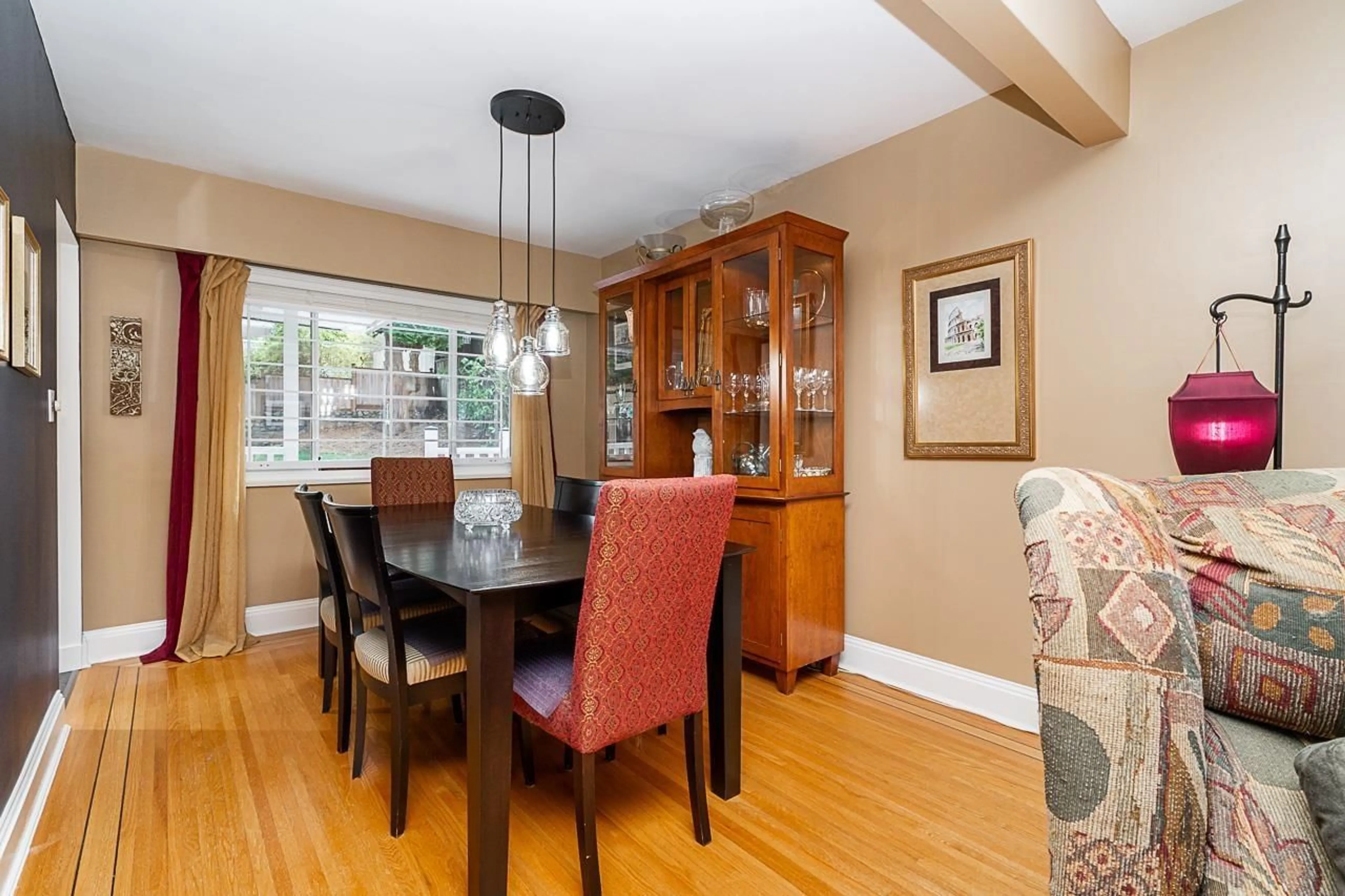 Dining room, wood/laminate floor for 10326 124A STREET, Surrey British Columbia V3V4W9