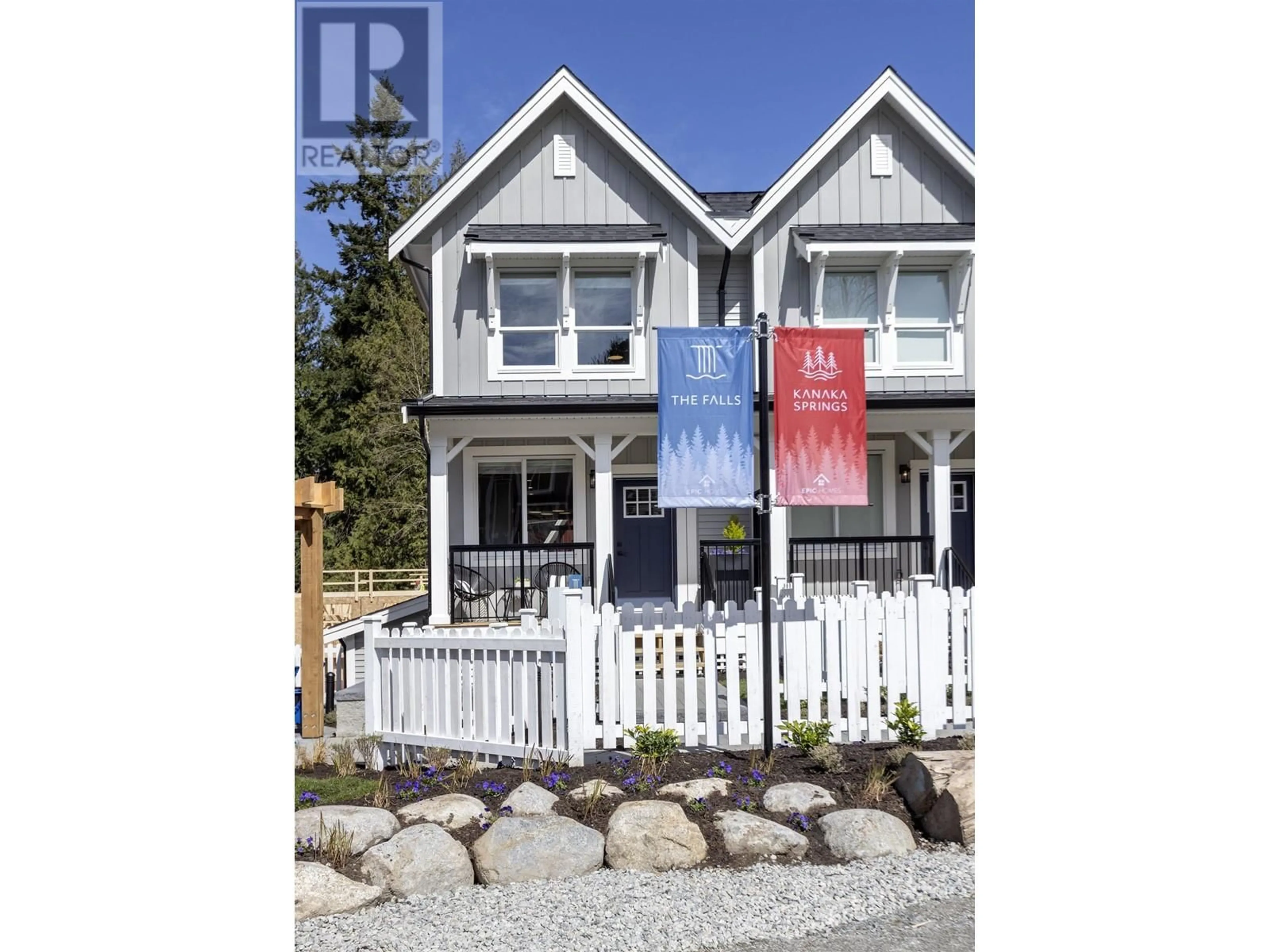 Home with vinyl exterior material, street for 147 24951 112 AVENUE, Maple Ridge British Columbia V0V0V0