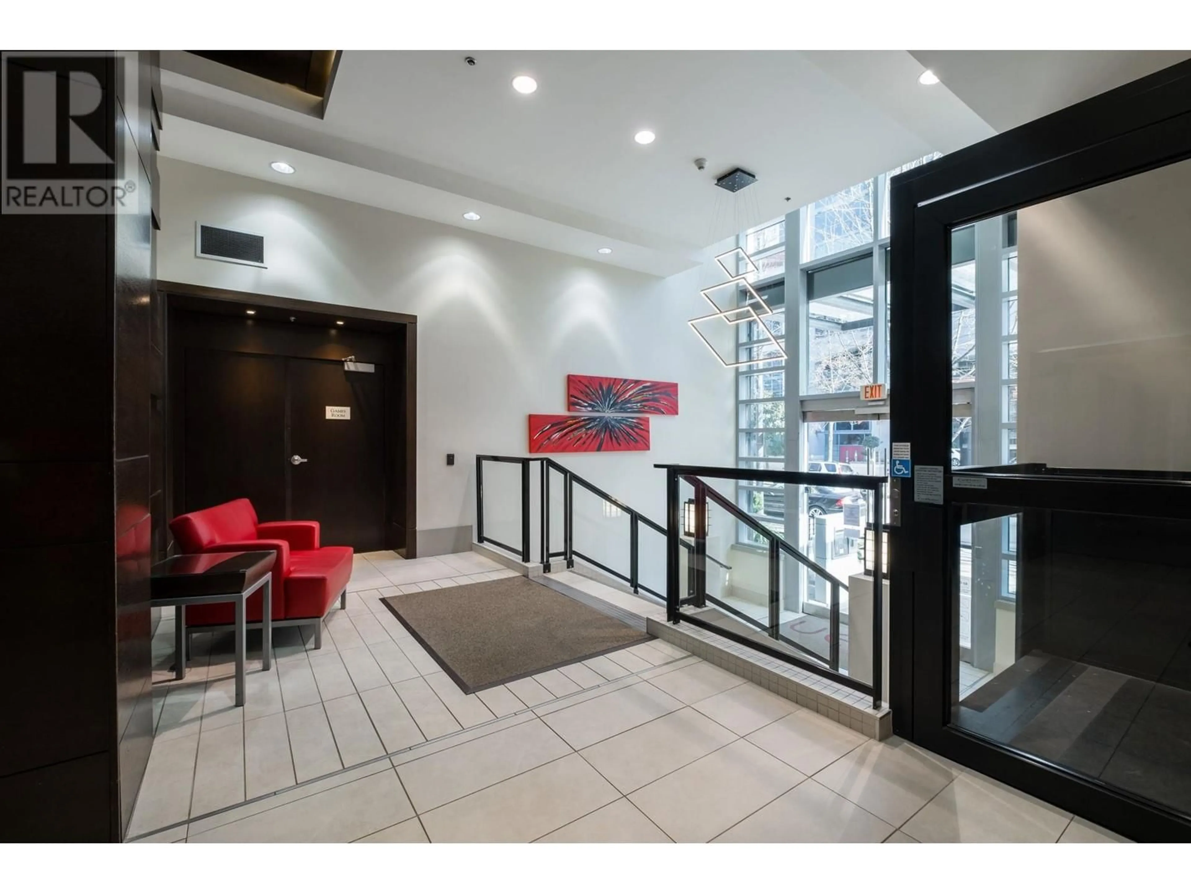 Indoor foyer for 2203 1255 SEYMOUR STREET, Vancouver British Columbia V6B0H1