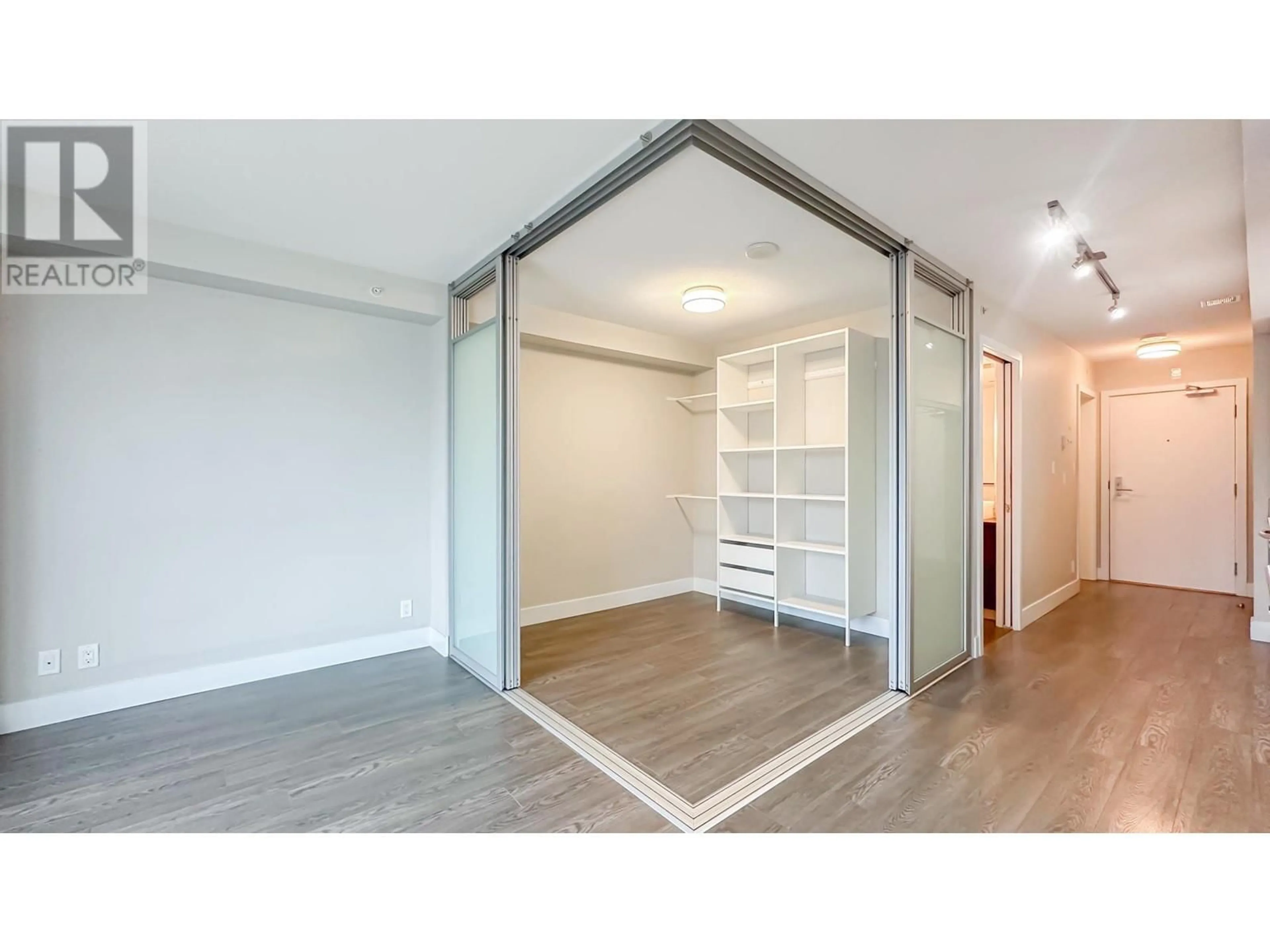 Storage room or clothes room or walk-in closet for 205 1783 MANITOBA STREET, Vancouver British Columbia V5Y0K1