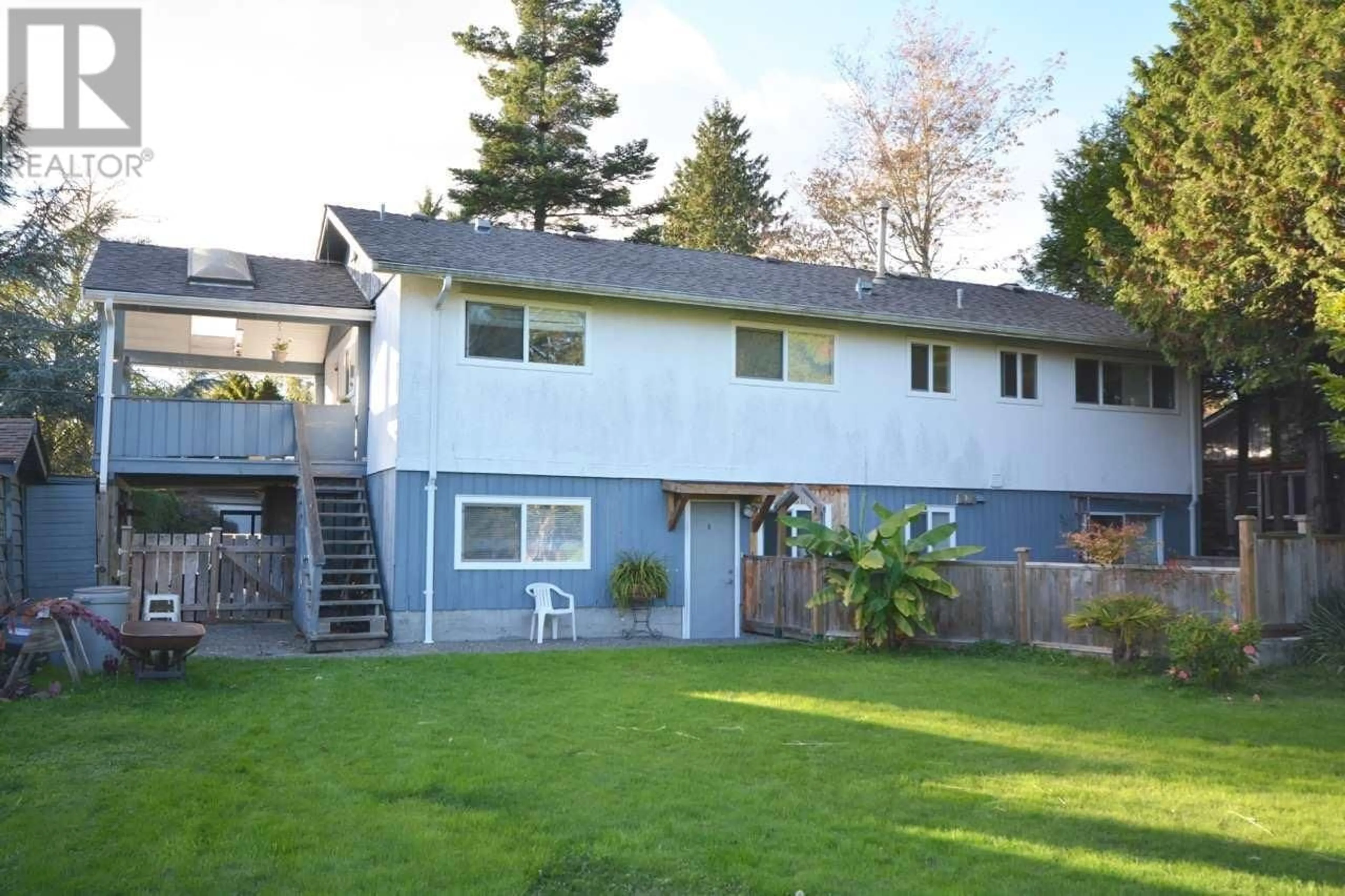 Home with vinyl exterior material, unknown for 1022 53A STREET, Delta British Columbia V4M3C9