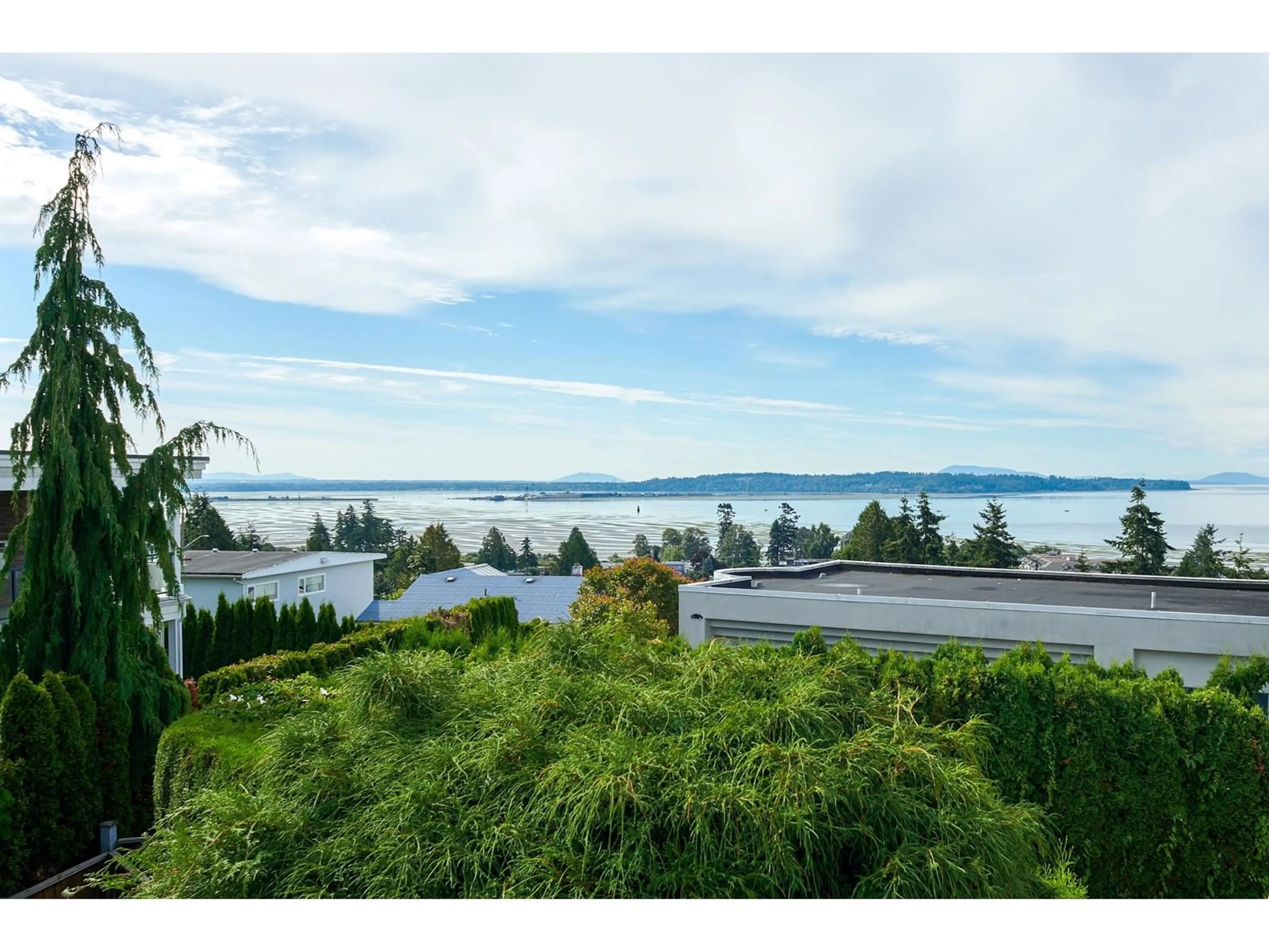 A pic from outside/outdoor area/front of a property/back of a property/a pic from drone, water/lake/river/ocean view for 15662 SEMIAHMOO AVENUE, White Rock British Columbia V4B1V4