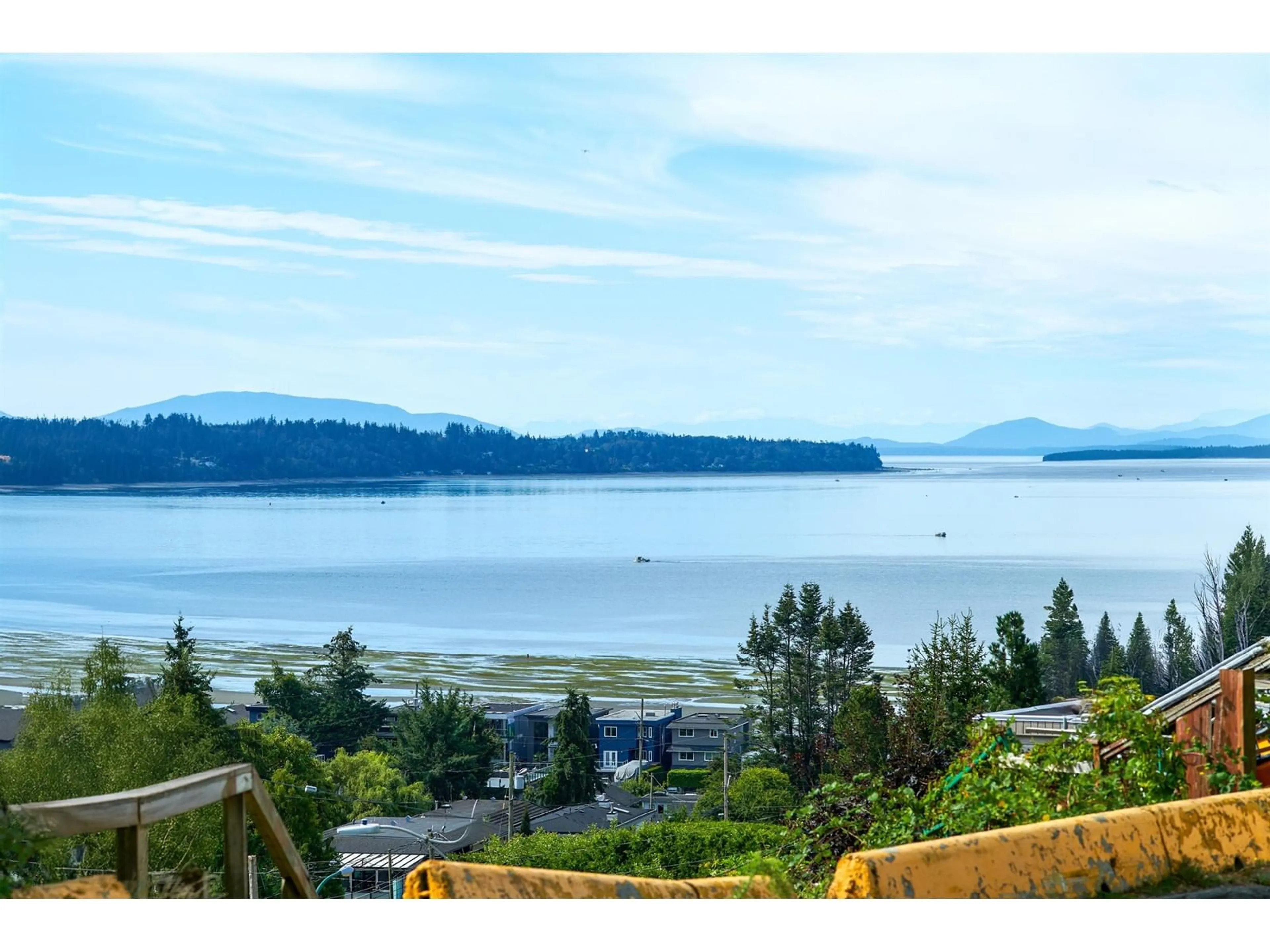 A pic from outside/outdoor area/front of a property/back of a property/a pic from drone, water/lake/river/ocean view for 15662 SEMIAHMOO AVENUE, White Rock British Columbia V4B1V4