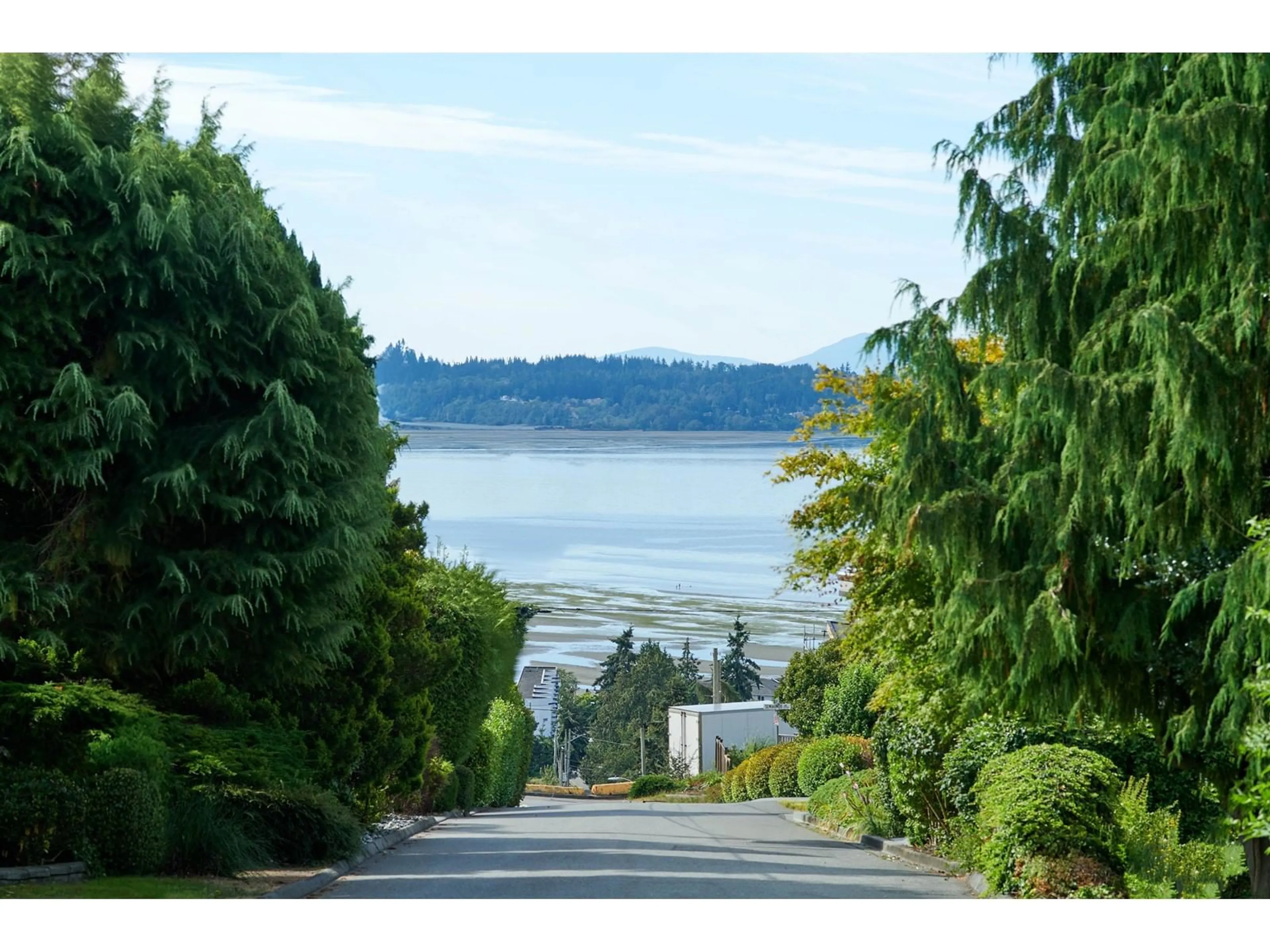 A pic from outside/outdoor area/front of a property/back of a property/a pic from drone, water/lake/river/ocean view for 15662 SEMIAHMOO AVENUE, White Rock British Columbia V4B1V4