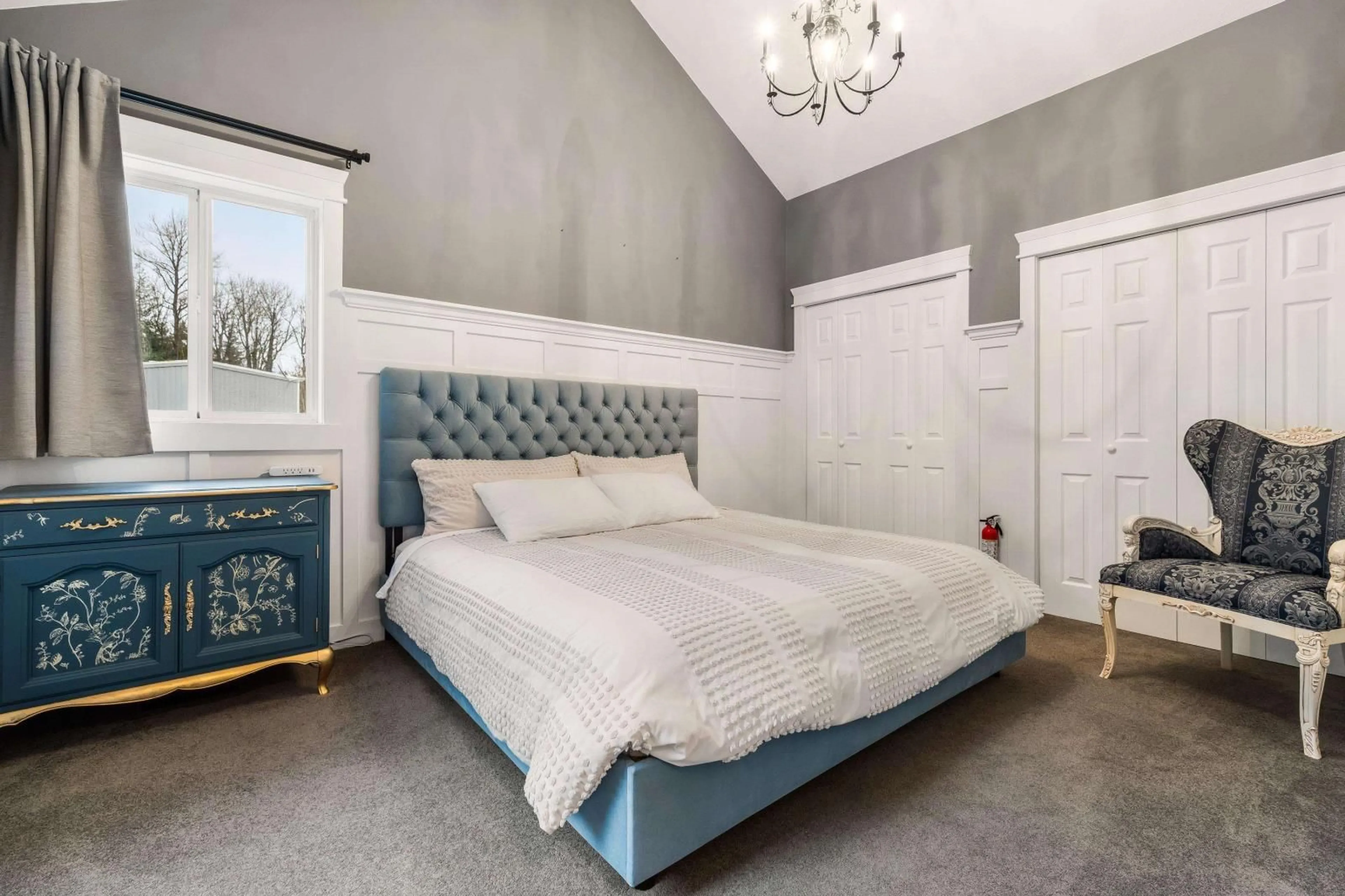 Bedroom with bed, unknown for 42160 MAJUBA HILL ROAD, Chilliwack British Columbia V2R5H2