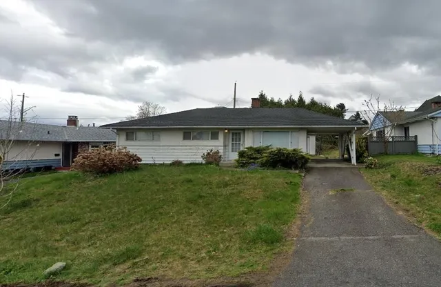 11142 BOLIVAR CRESCENT, Surrey 2