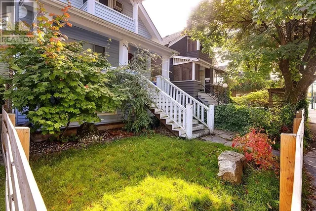 2318 MACDONALD STREET, Vancouver 3