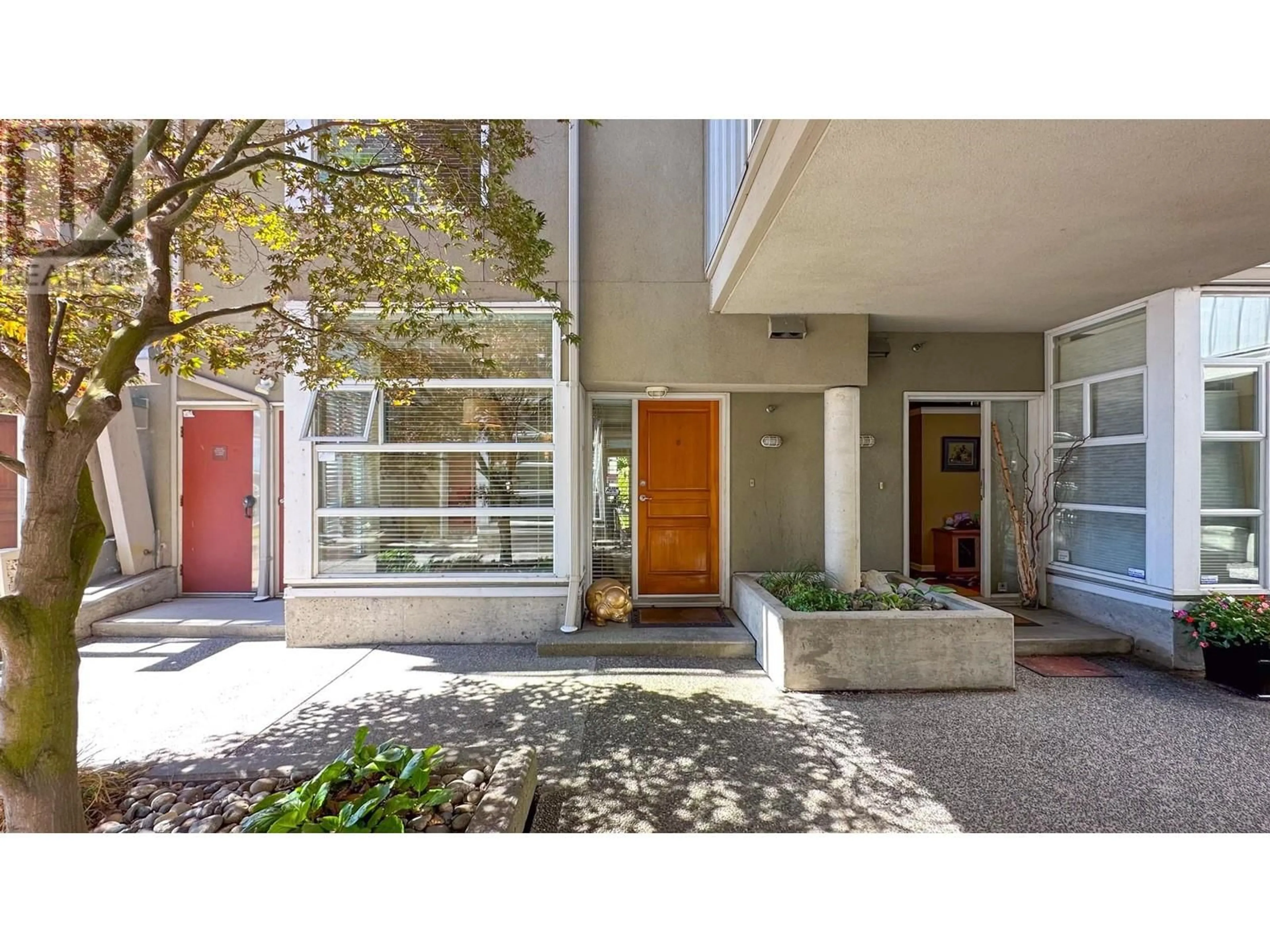 Indoor entryway for 9 2138 E KENT AVENUE SOUTH, Vancouver British Columbia V5P4X2