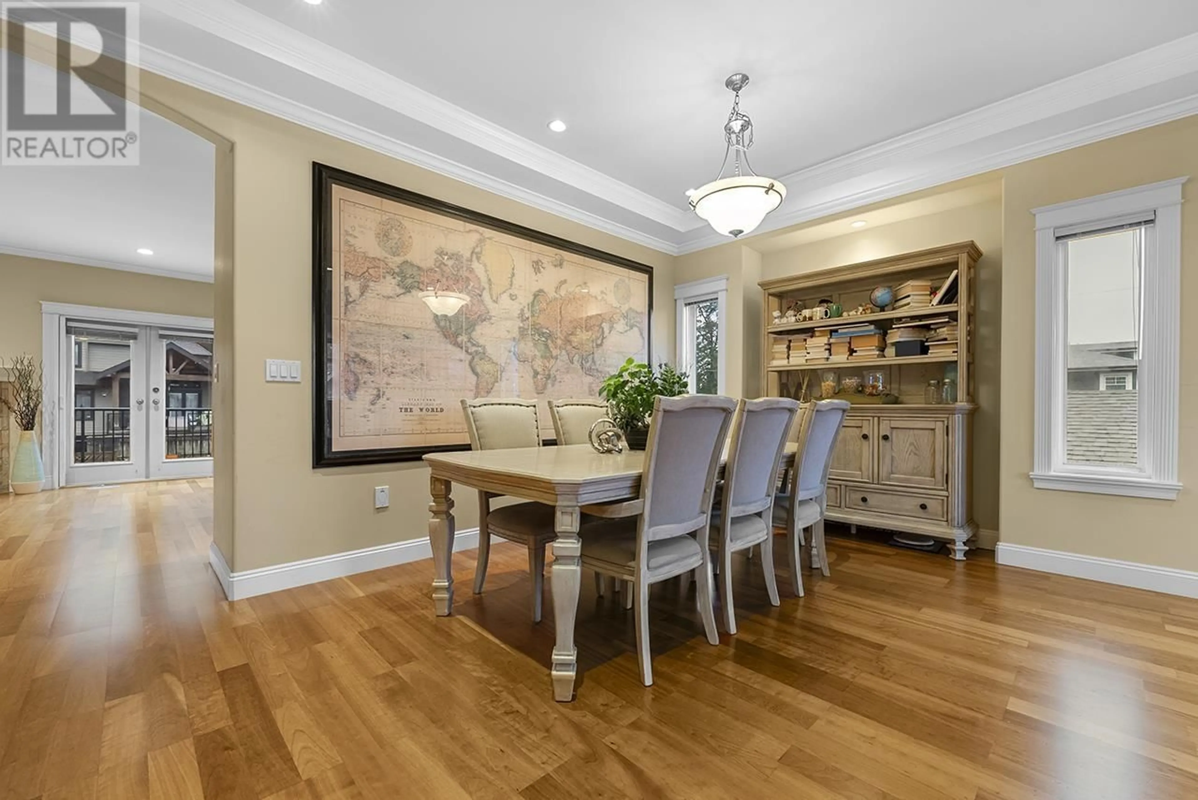 Dining room, wood/laminate floor for 822 COTTONWOOD AVENUE, Coquitlam British Columbia V3J2T1