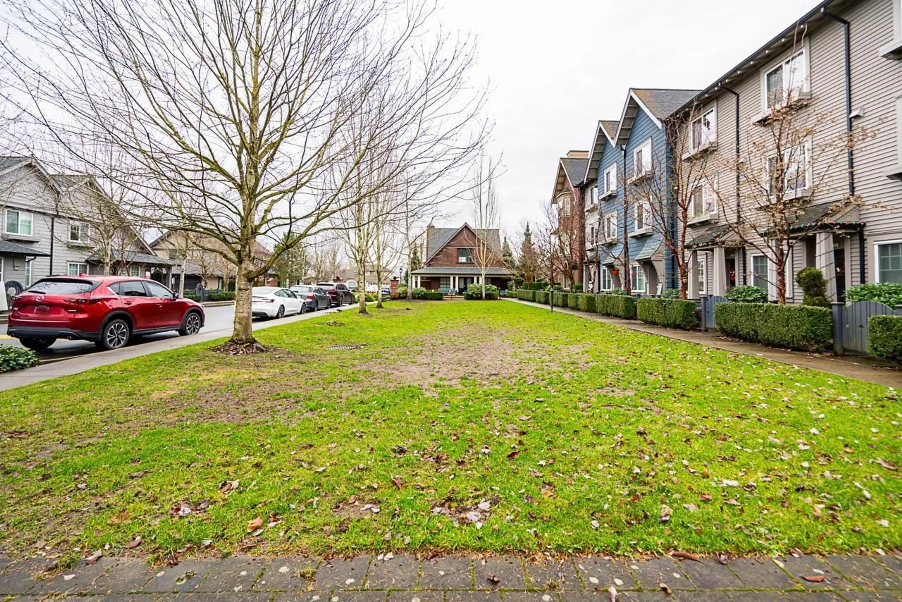 Unknown for 12 6450 187 STREET, Surrey British Columbia V3S2X4