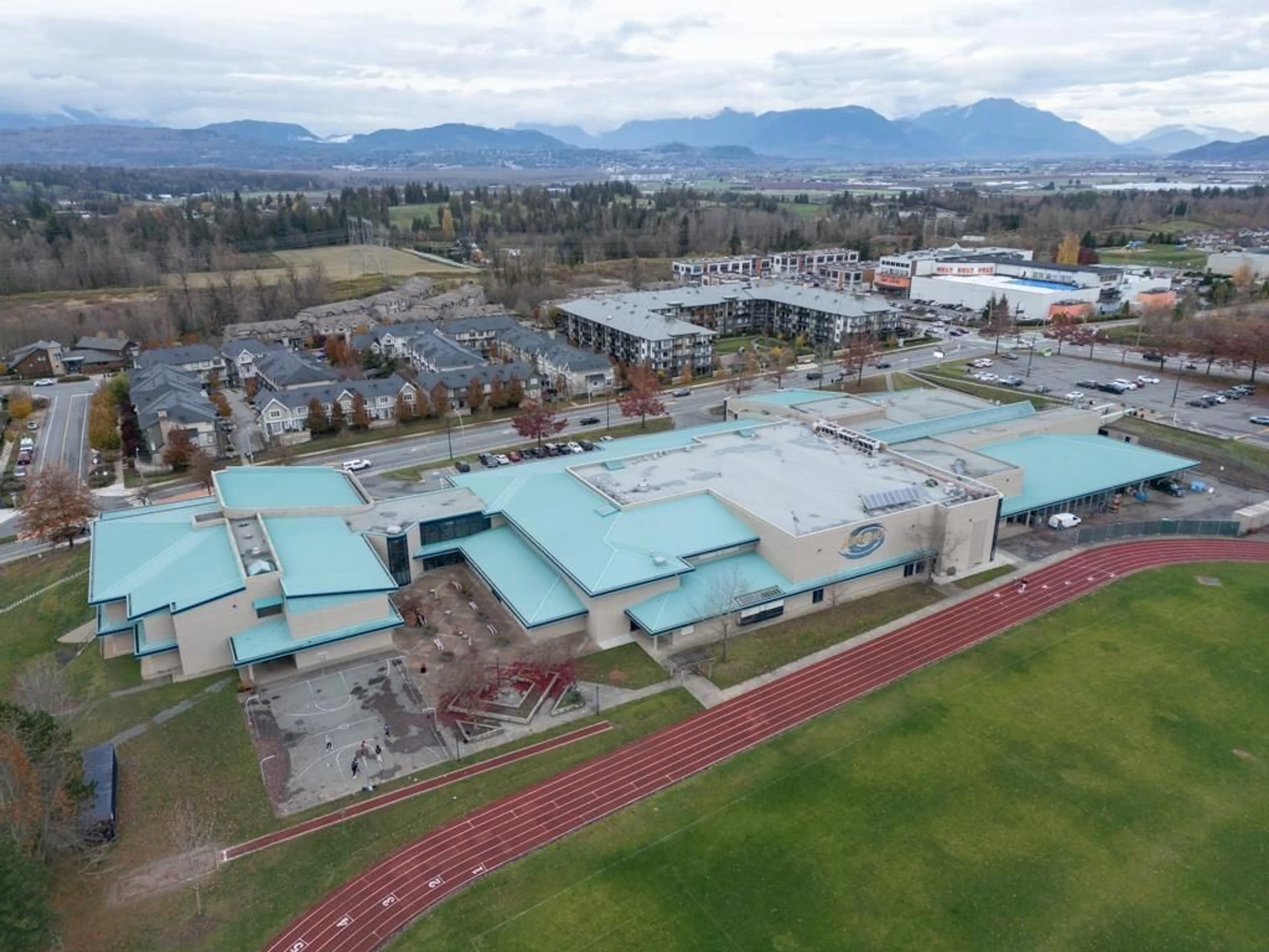 A pic from outside/outdoor area/front of a property/back of a property/a pic from drone, mountain view for 3412 HEADWATER, Abbotsford British Columbia V2T0G4