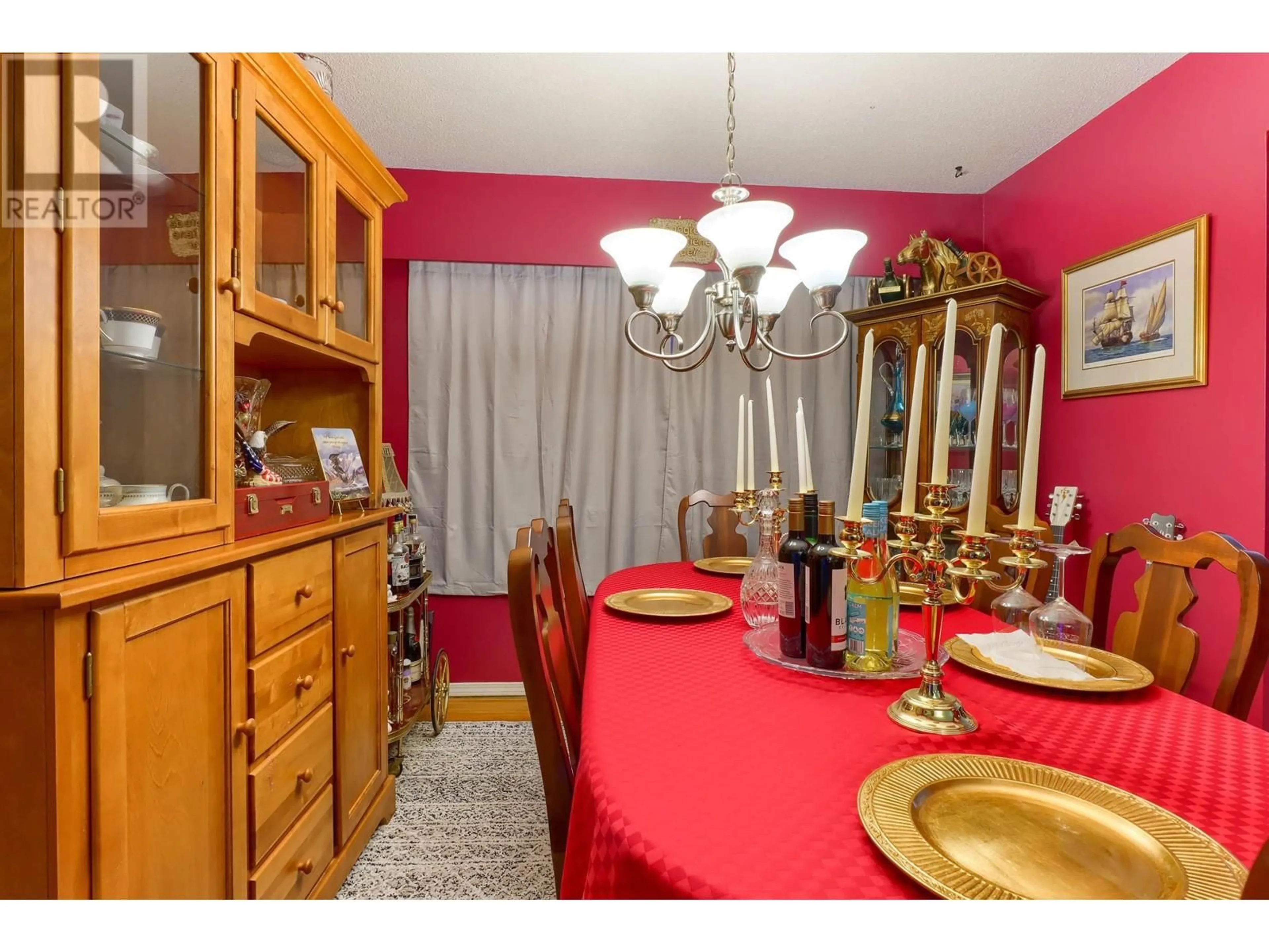 Dining room, wood/laminate floor for 6048 BRODIE ROAD, Delta British Columbia V4K2B7