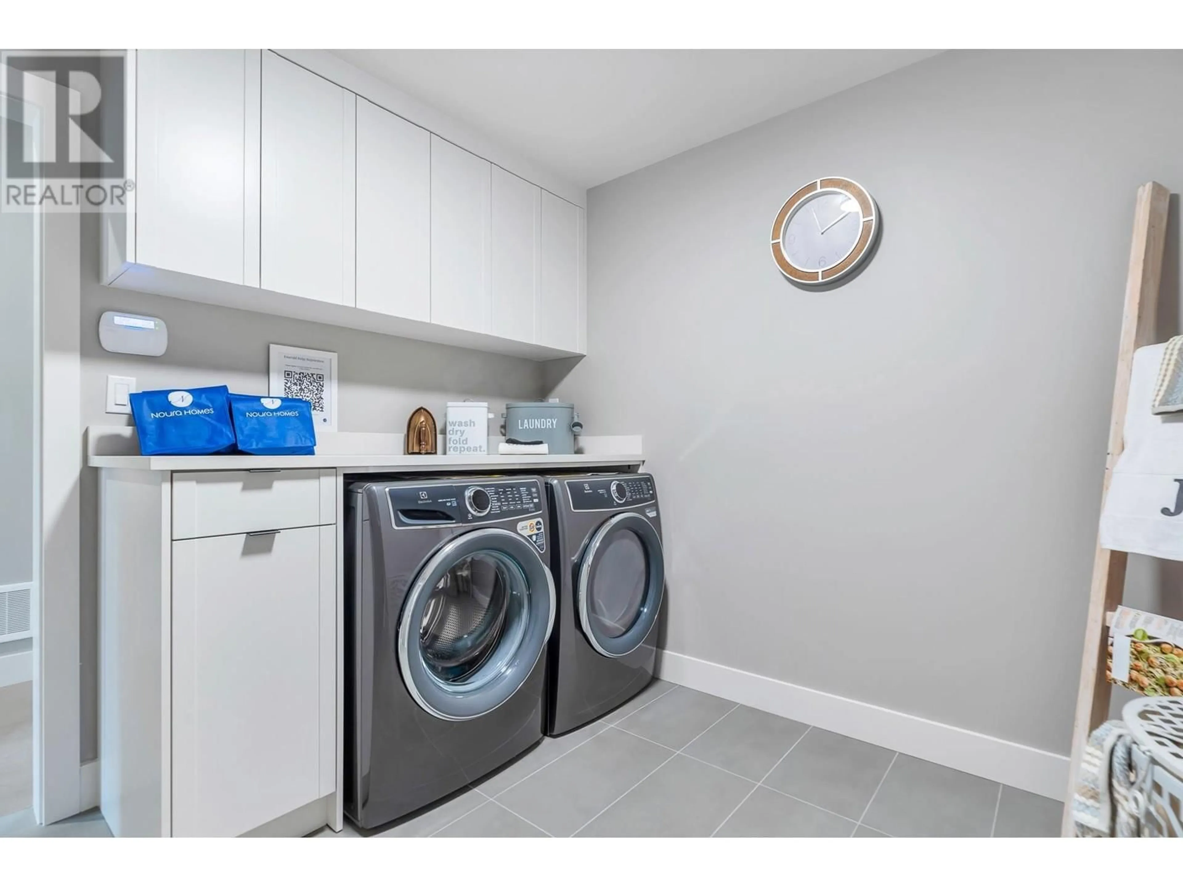 Laundry room for 24445 JENEWEIN DRIVE, Maple Ridge British Columbia V2W1H8