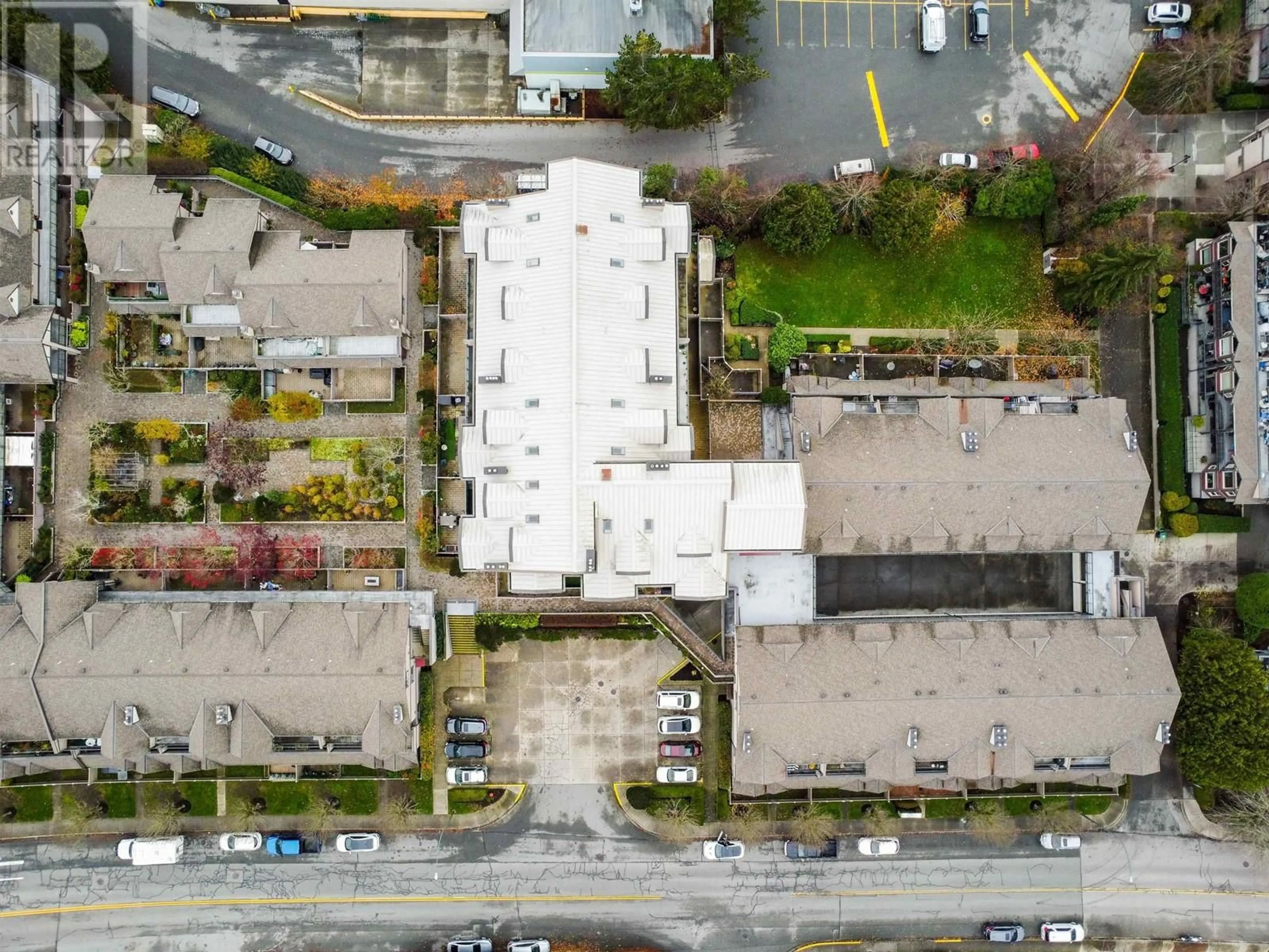 A pic from outside/outdoor area/front of a property/back of a property/a pic from drone, street for B506 4821 53 STREET, Delta British Columbia V4K2Z3