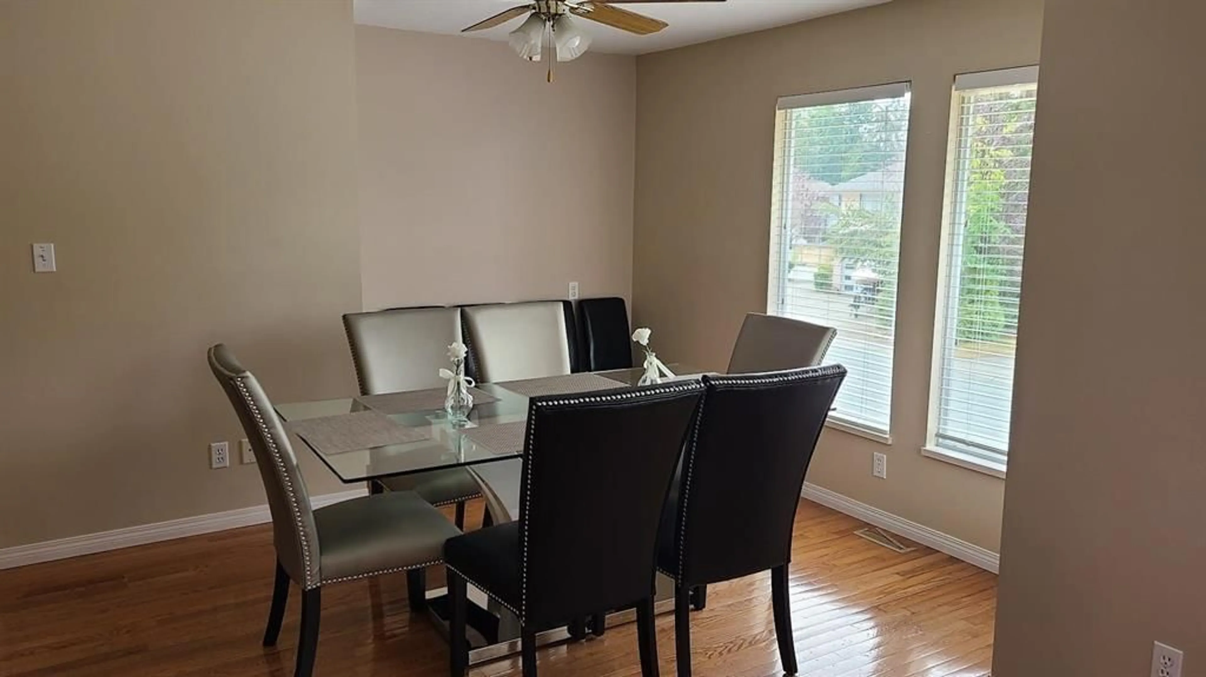 Dining room, wood/laminate floor for 35351 SANDY HILL ROAD, Abbotsford British Columbia V3G1J2