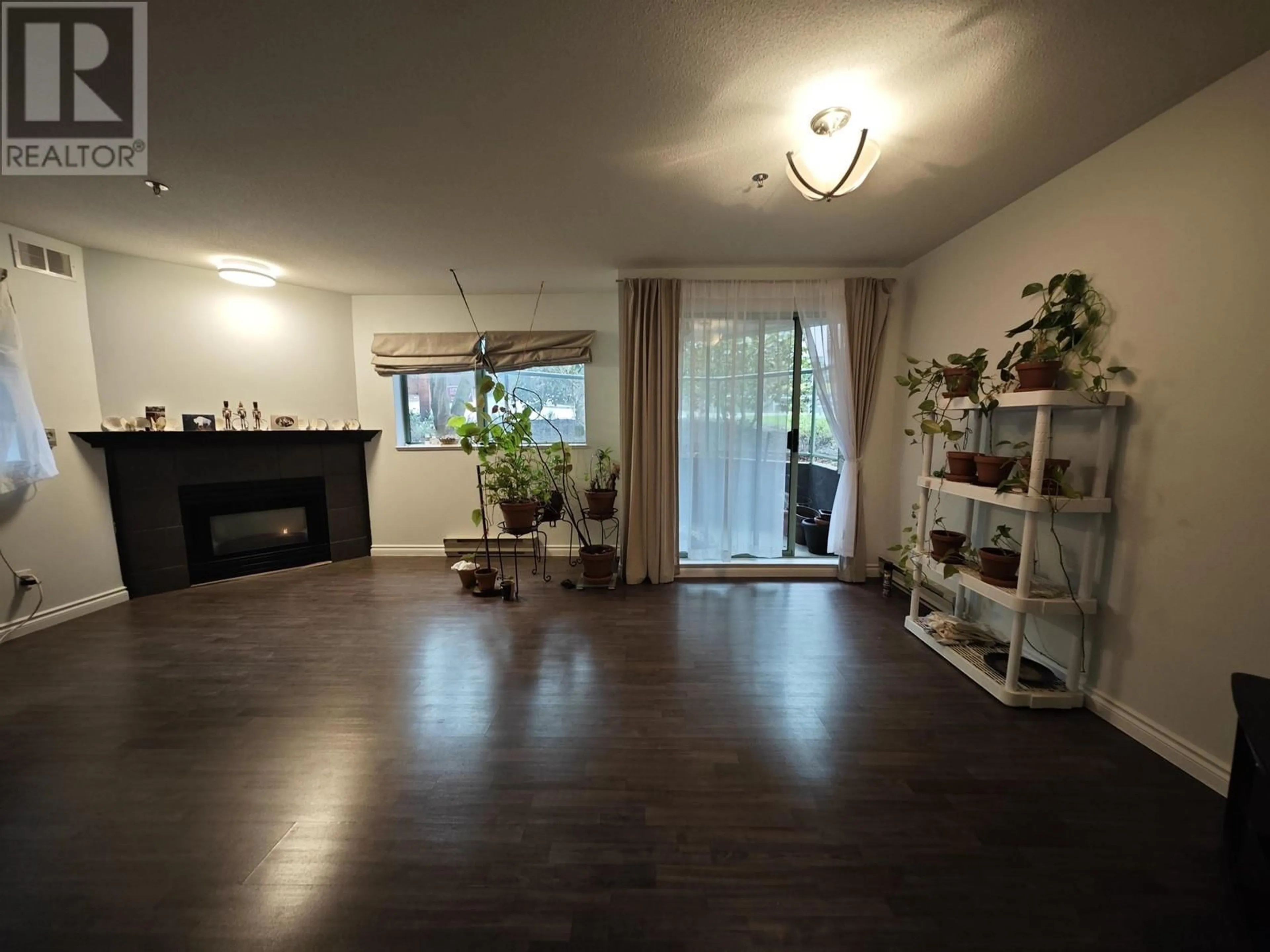 A pic of a room for 210 6737 STATION HILL COURT, Burnaby British Columbia V3N4V2