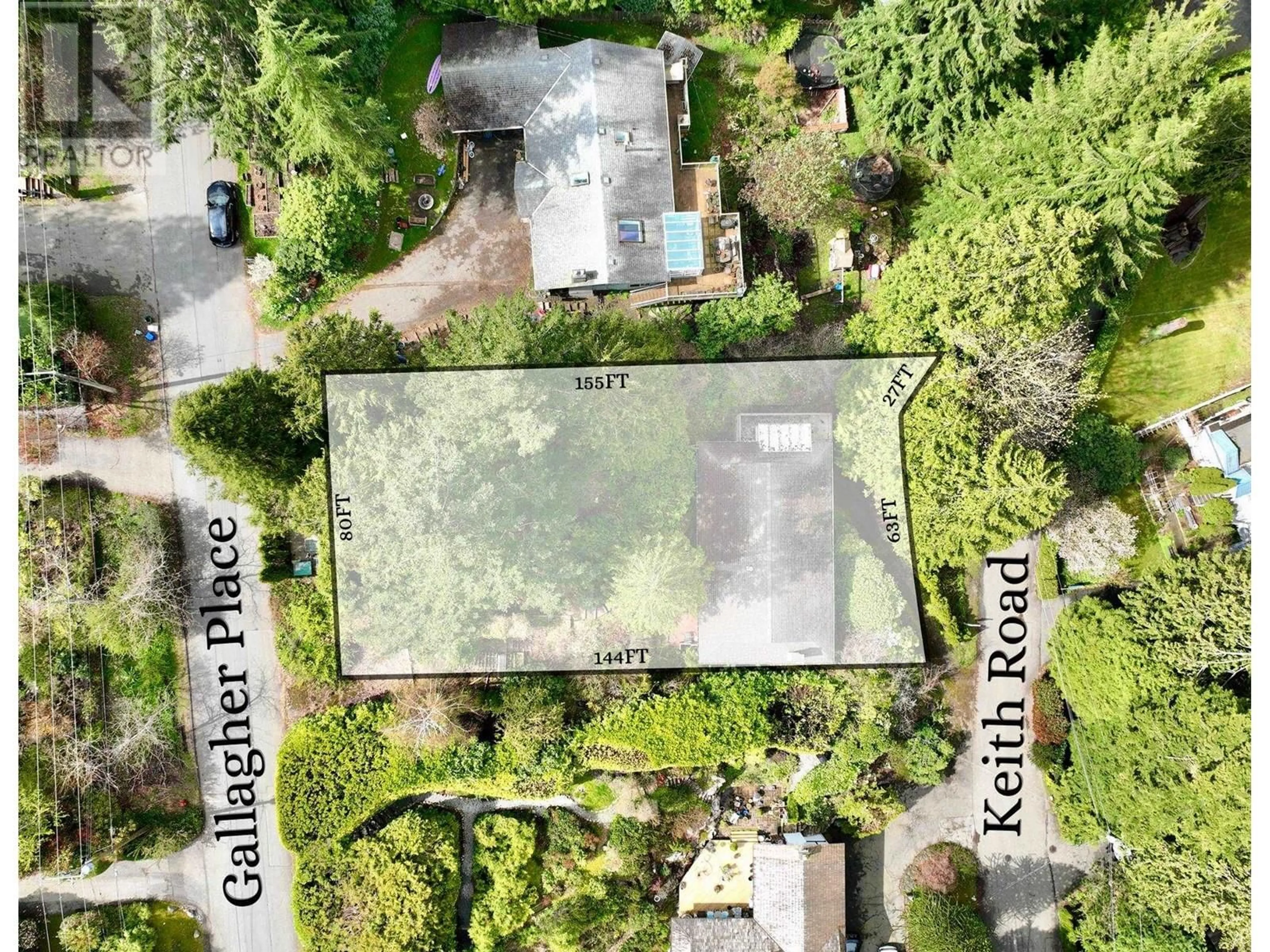 A pic from outside/outdoor area/front of a property/back of a property/a pic from drone, building for 5686 KEITH ROAD, West Vancouver British Columbia V7W2N5