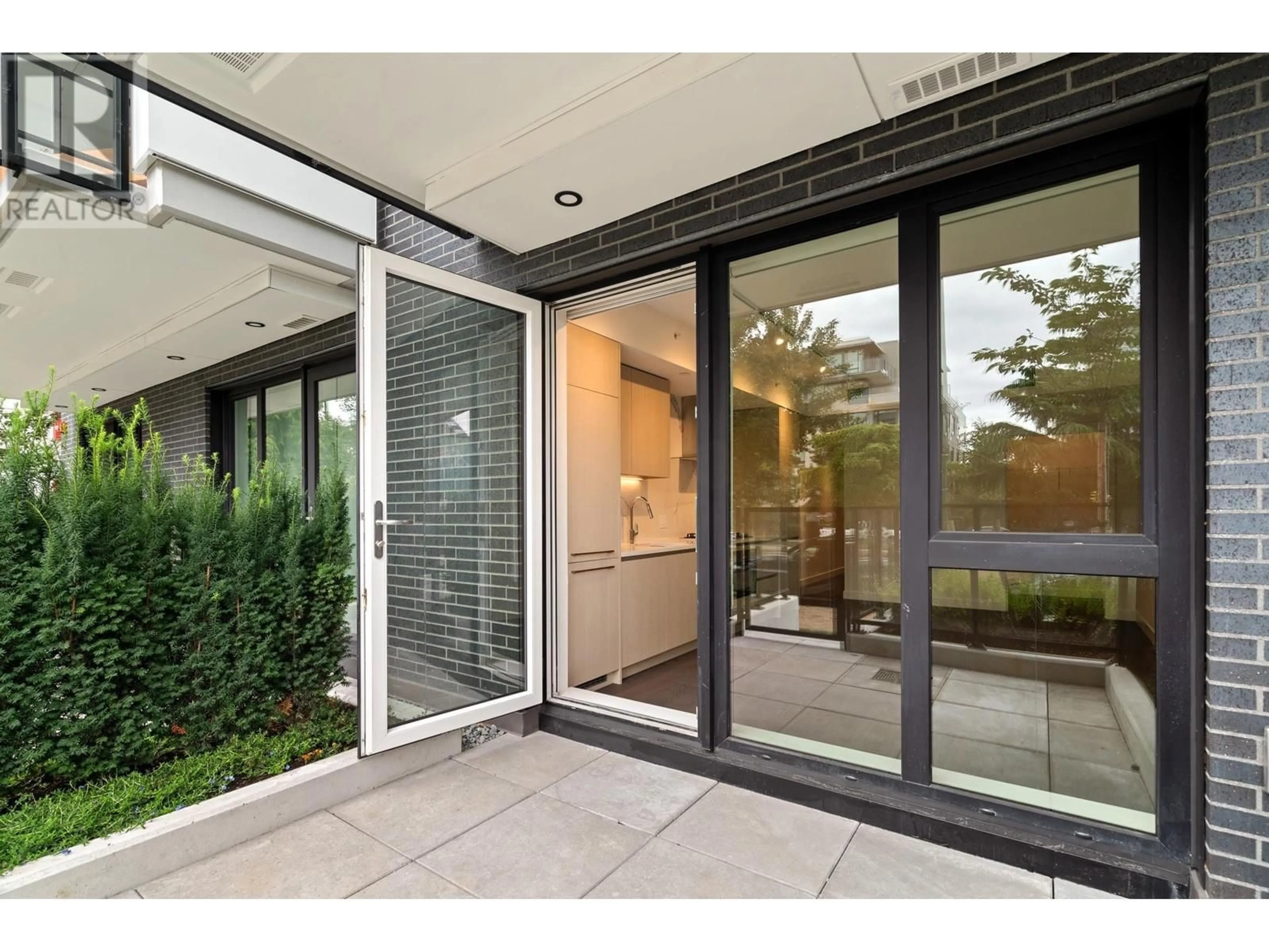 Unknown for 114 - 5168 CAMBIE STREET, Vancouver British Columbia V5Z0K7
