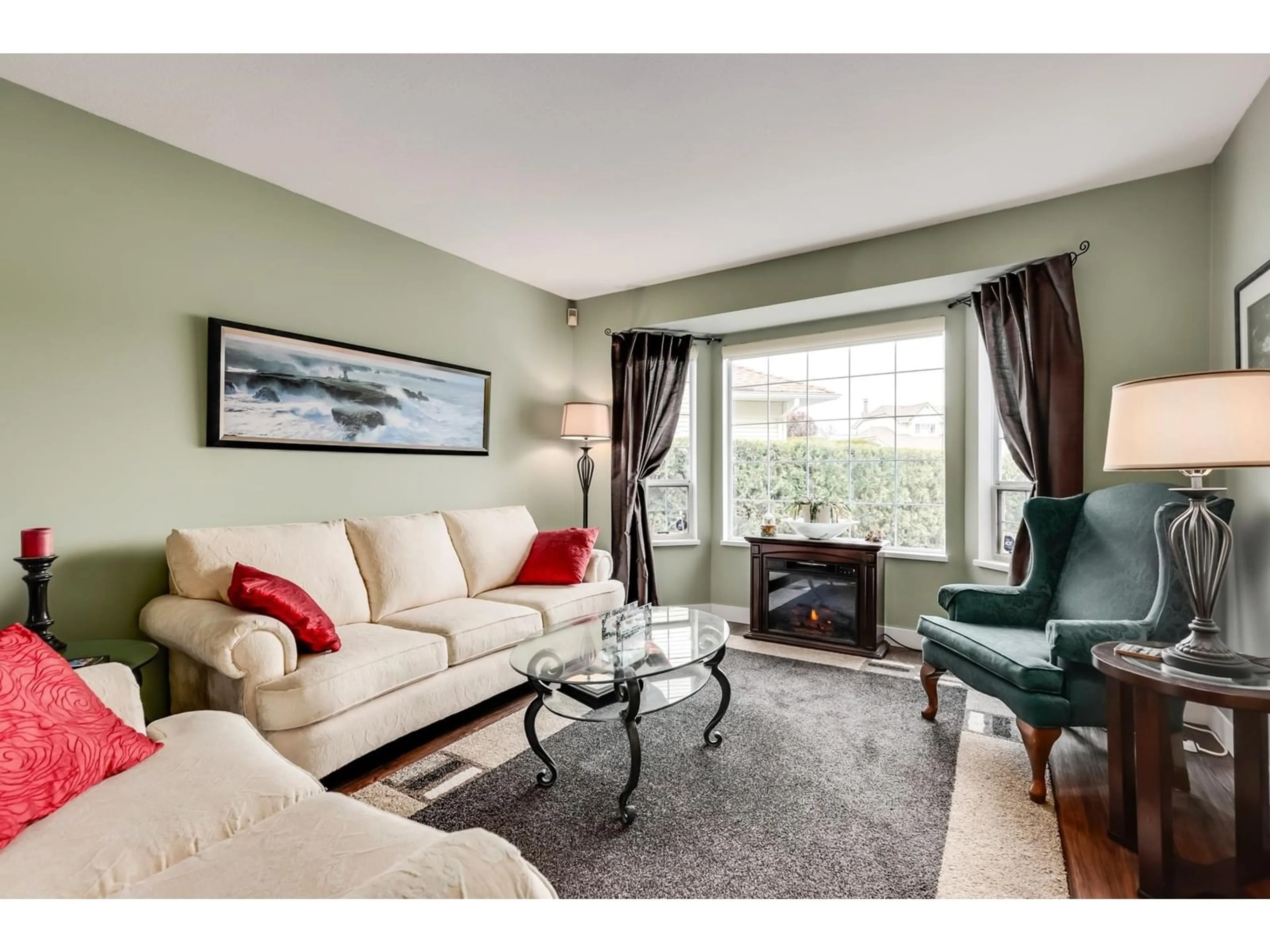 Living room with furniture, unknown for 21082 92A AVENUE, Langley British Columbia V1M2C2