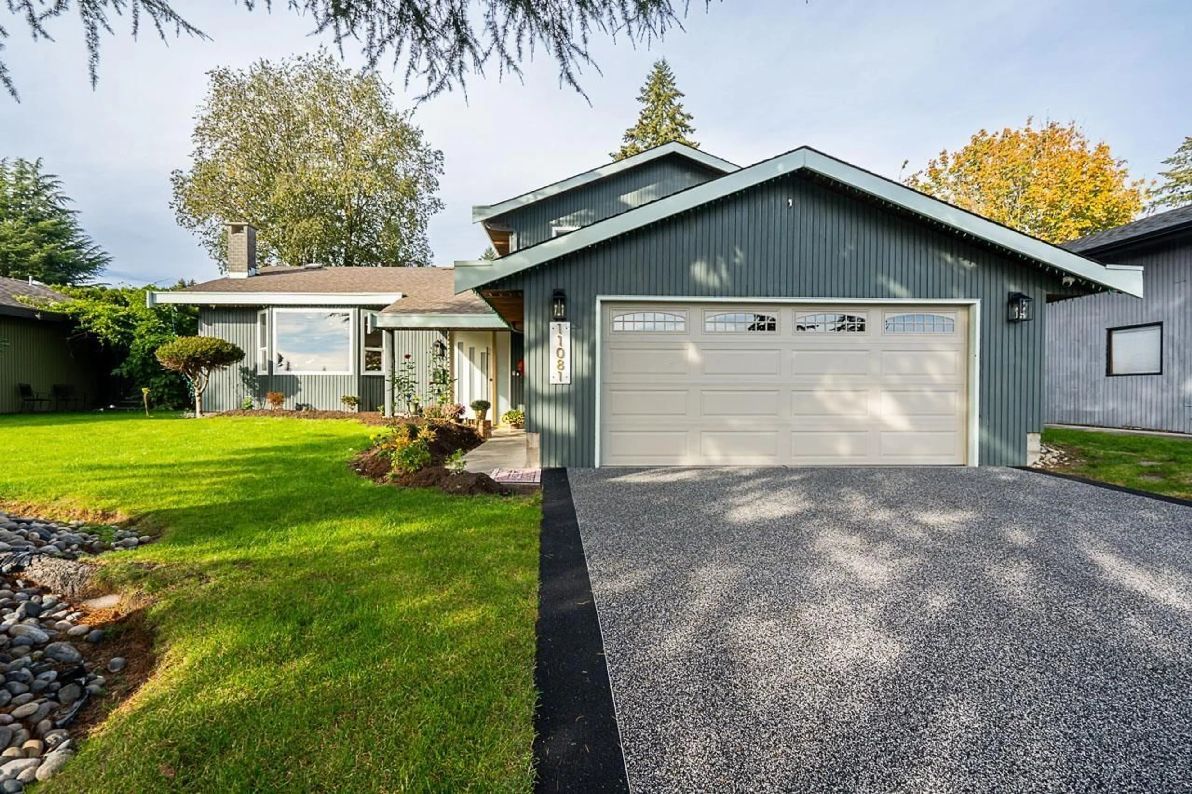 Home with vinyl exterior material, street for 11081 WARWICK ROAD, Delta British Columbia V4C7J9