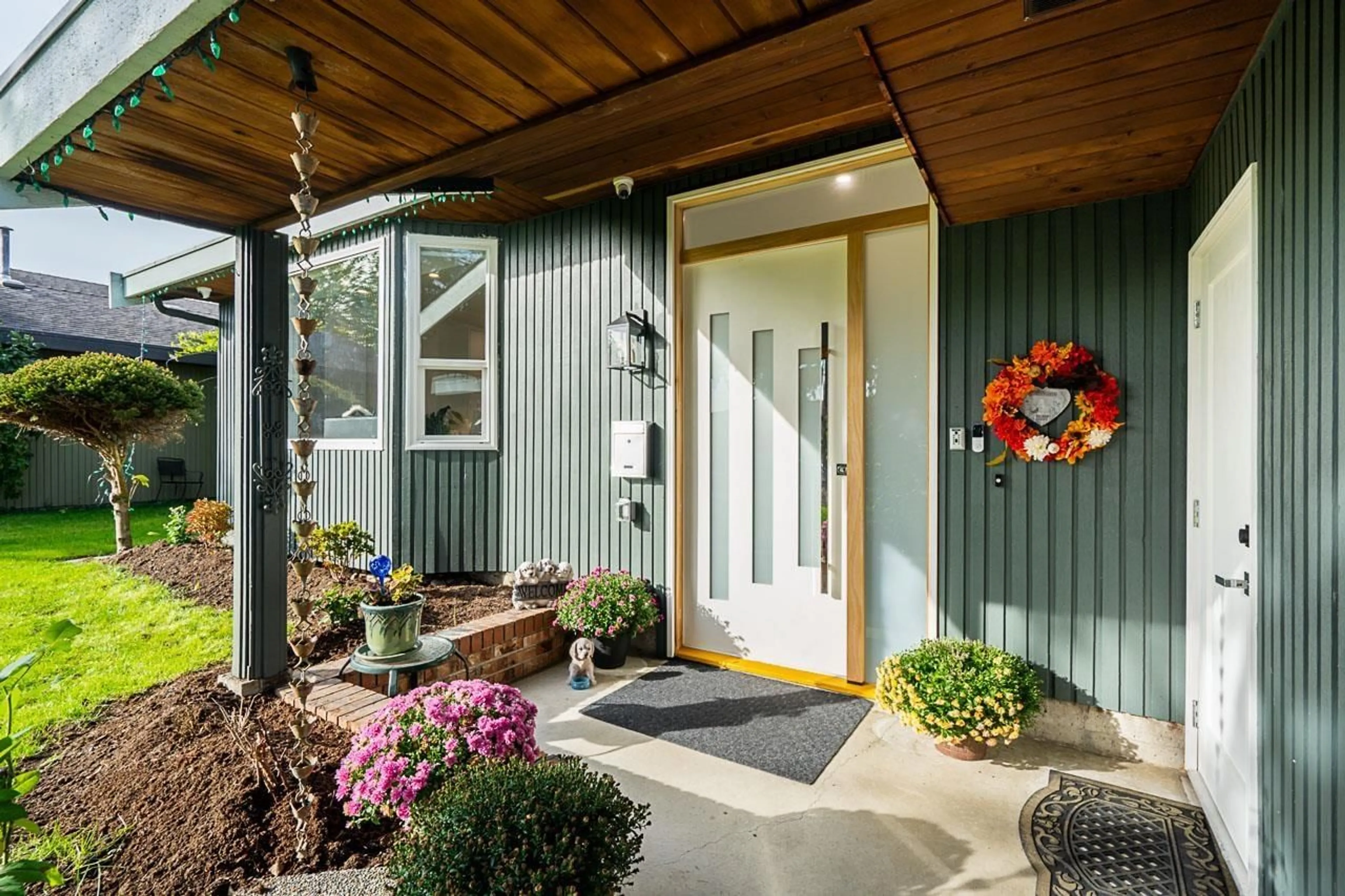 Indoor entryway for 11081 WARWICK ROAD, Delta British Columbia V4C7J9